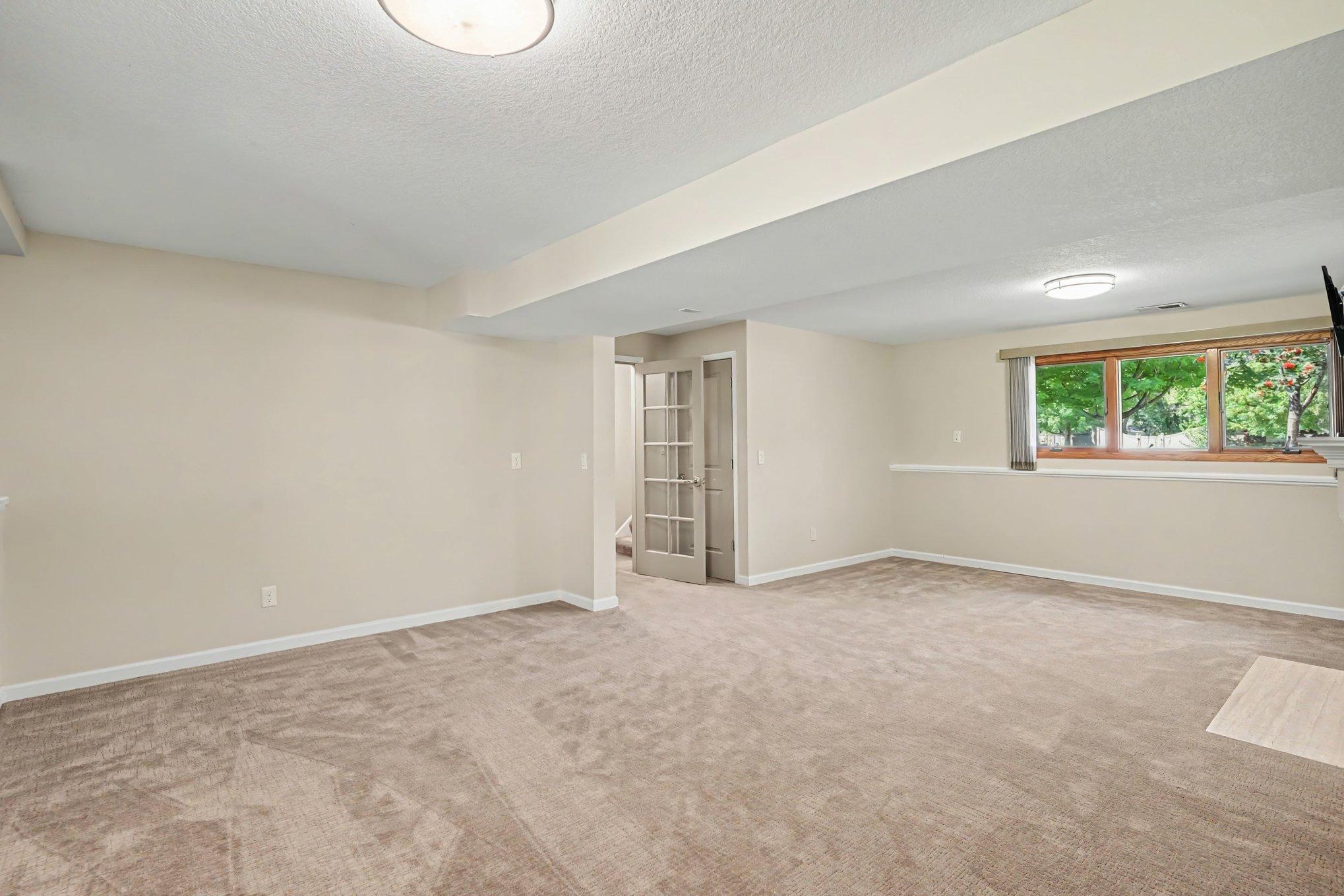 View of Residential at 5624 Pascal Street, Shoreview MN 55126, Shoreview (19 of 32) - Mike Wilen | Minnesota Team Real Estate