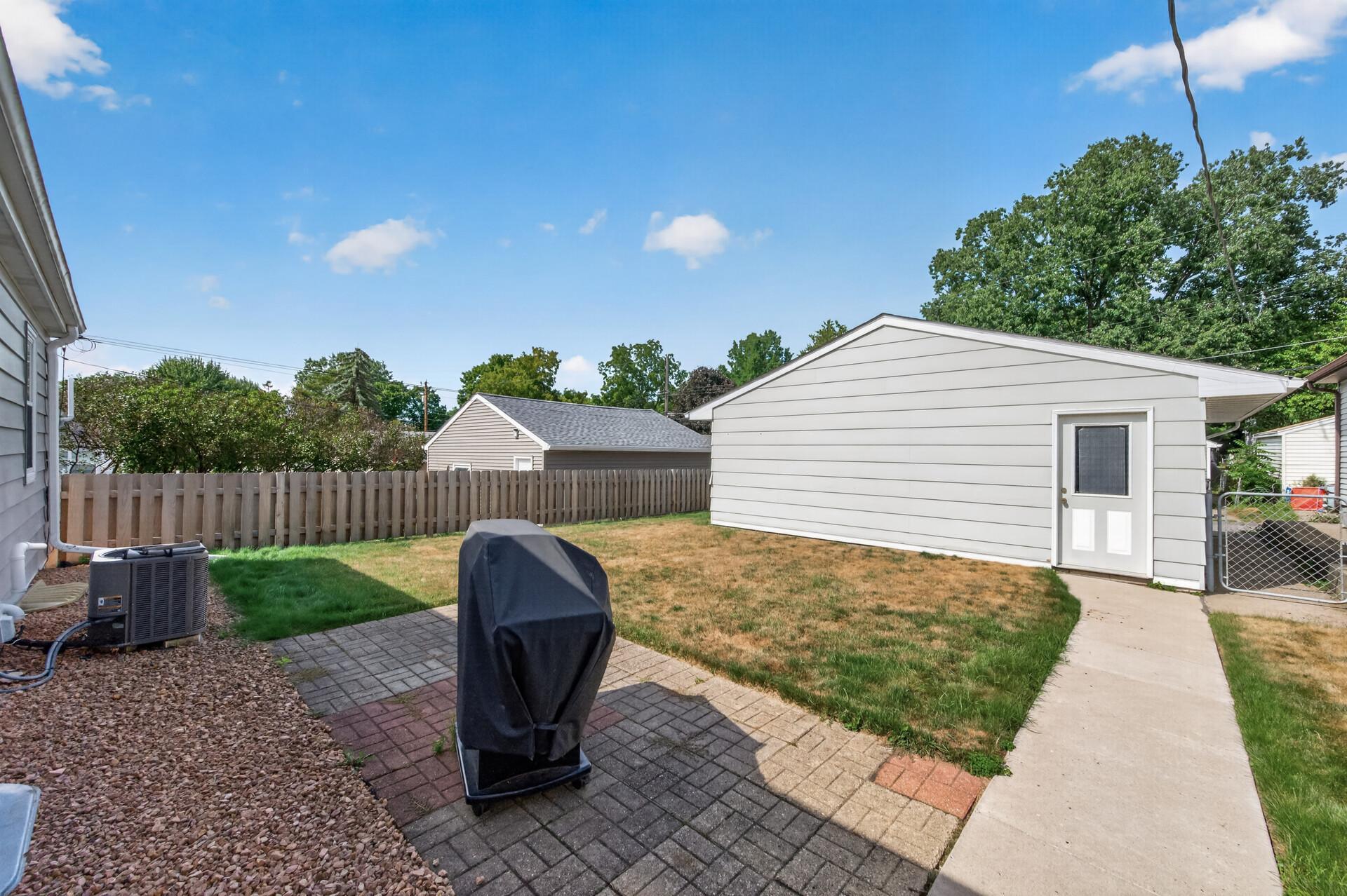 View of Residential at 1949 Nevada Avenue, Saint Paul MN 55119, Saint Paul (18 of 20) - Mike Wilen | Minnesota Team Real Estate