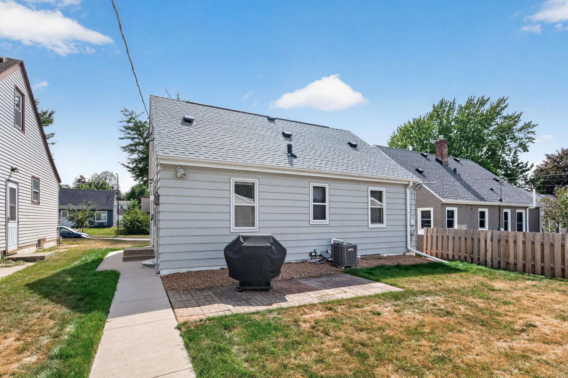 View of Residential at 1949 Nevada Avenue, Saint Paul MN 55119, Saint Paul (16 of 20) - Mike Wilen | Minnesota Team Real Estate