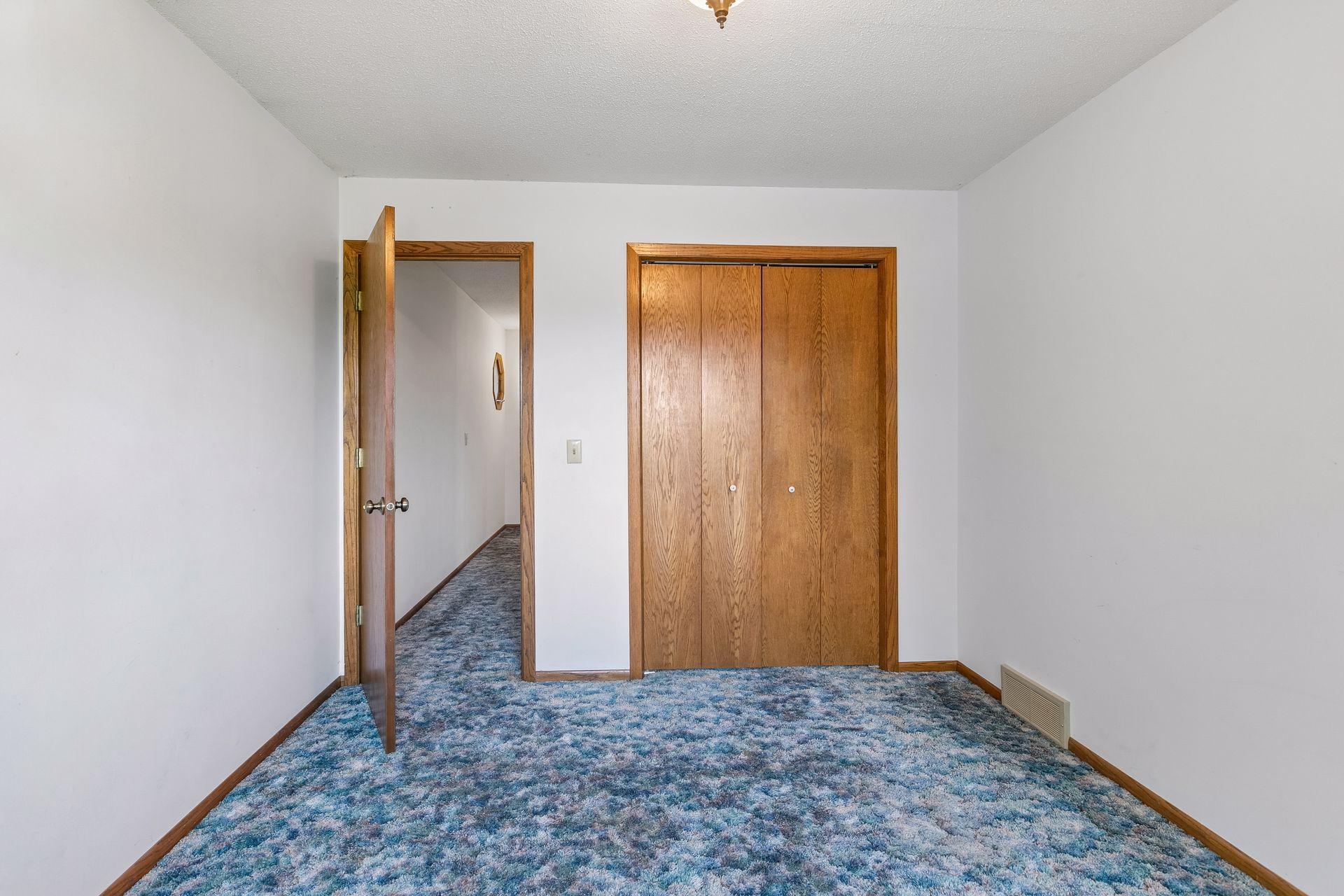 View of Residential at 1528 Aquila Avenue, Golden Valley MN 55427, Golden Valley (24 of 36) - Mike Wilen | Minnesota Team Real Estate