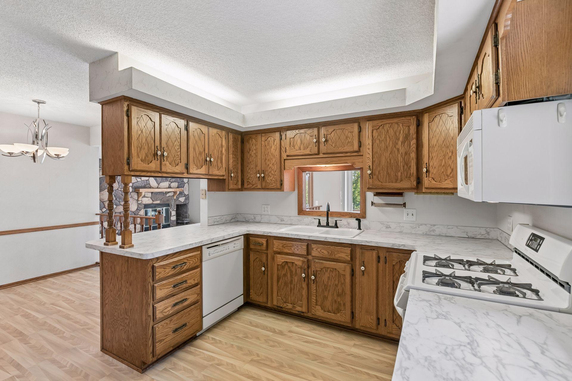 View of Residential at 1528 Aquila Avenue, Golden Valley MN 55427, Golden Valley (8 of 36) - Mike Wilen | Minnesota Team Real Estate