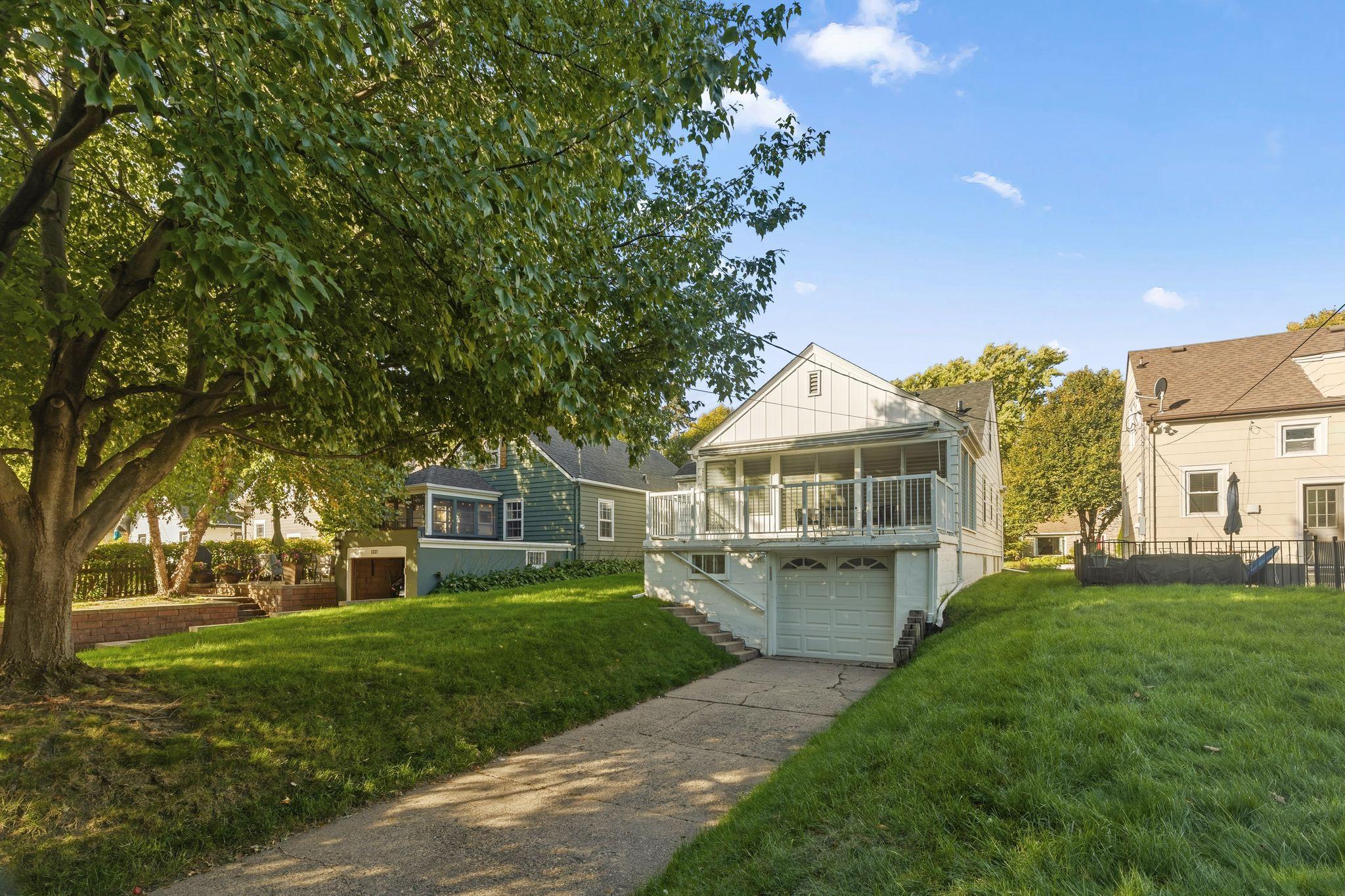 View of Residential at 2231 Mckinley Street, Minneapolis MN 55418, Minneapolis (33 of 38) - Mike Wilen | Minnesota Team Real Estate