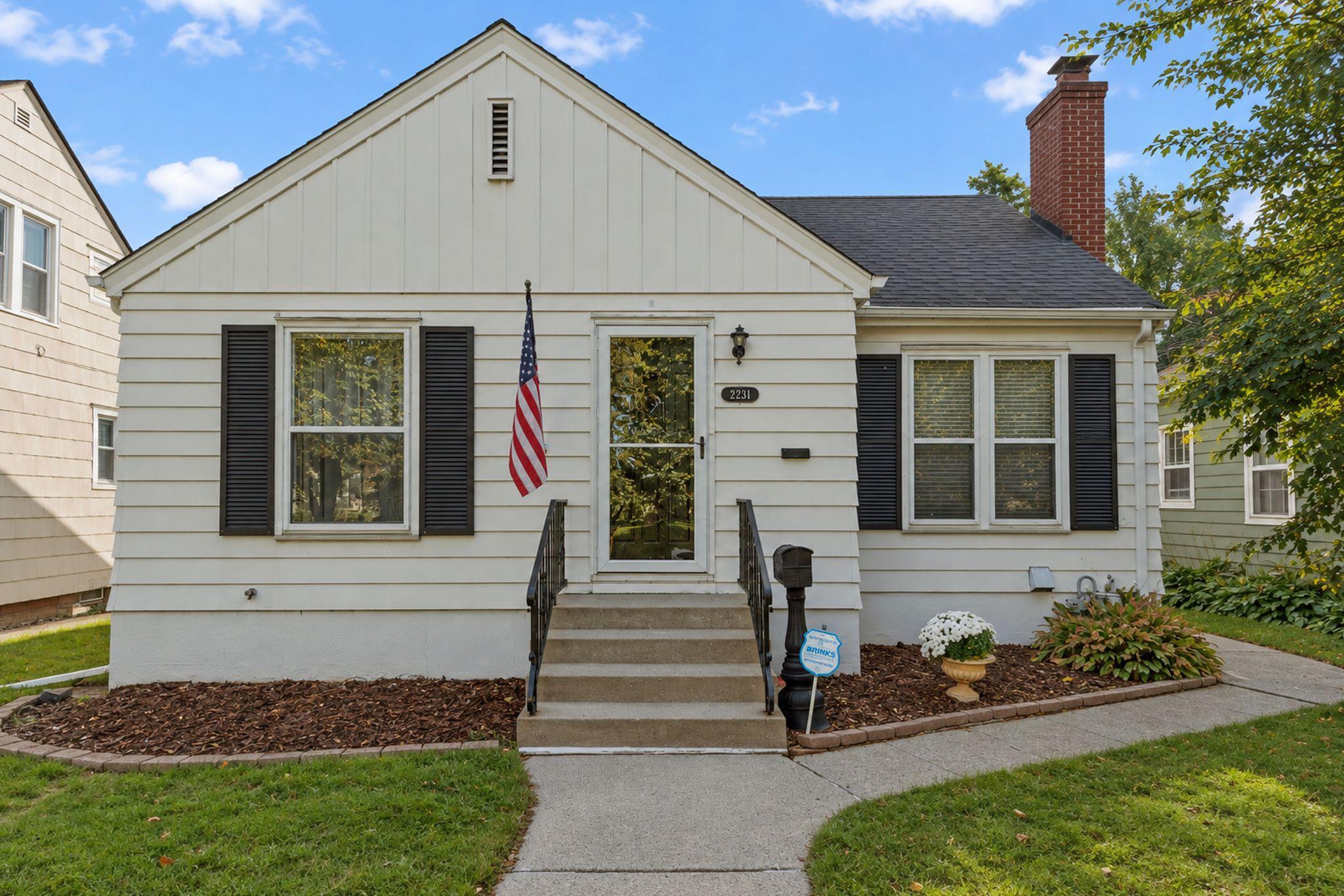 View of Residential at 2231 Mckinley Street, Minneapolis MN 55418, Minneapolis (5 of 38) - Mike Wilen | Minnesota Team Real Estate