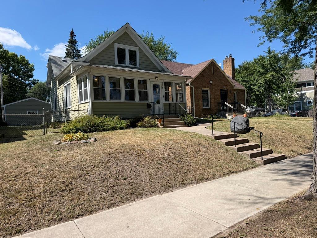 View of Residential at 2955 Queen Avenue, Minneapolis MN 55411, Minneapolis (2 of 46) - Mike Wilen | Minnesota Team Real Estate