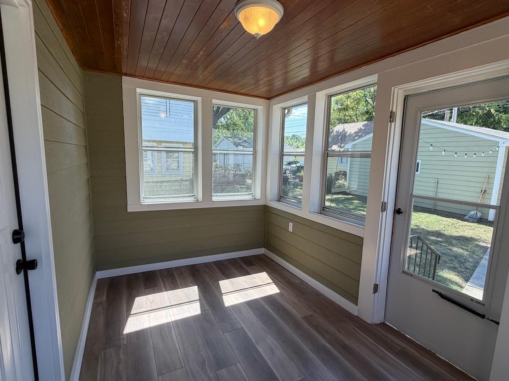 View of Residential at 2955 Queen Avenue, Minneapolis MN 55411, Minneapolis (16 of 46) - Mike Wilen | Minnesota Team Real Estate