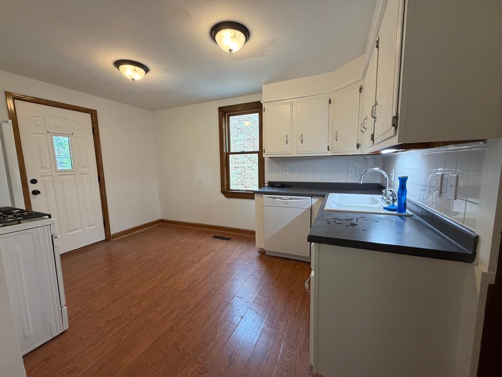 View of Residential at 2955 Queen Avenue, Minneapolis MN 55411, Minneapolis (36 of 46) - Mike Wilen | Minnesota Team Real Estate
