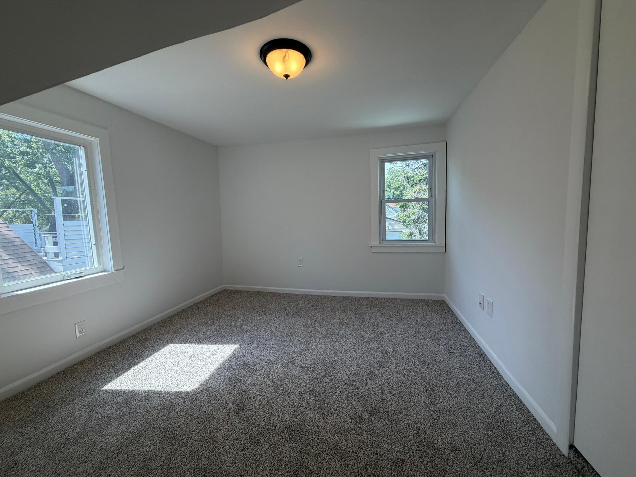 View of Residential at 2955 Queen Avenue, Minneapolis MN 55411, Minneapolis (31 of 46) - Mike Wilen | Minnesota Team Real Estate