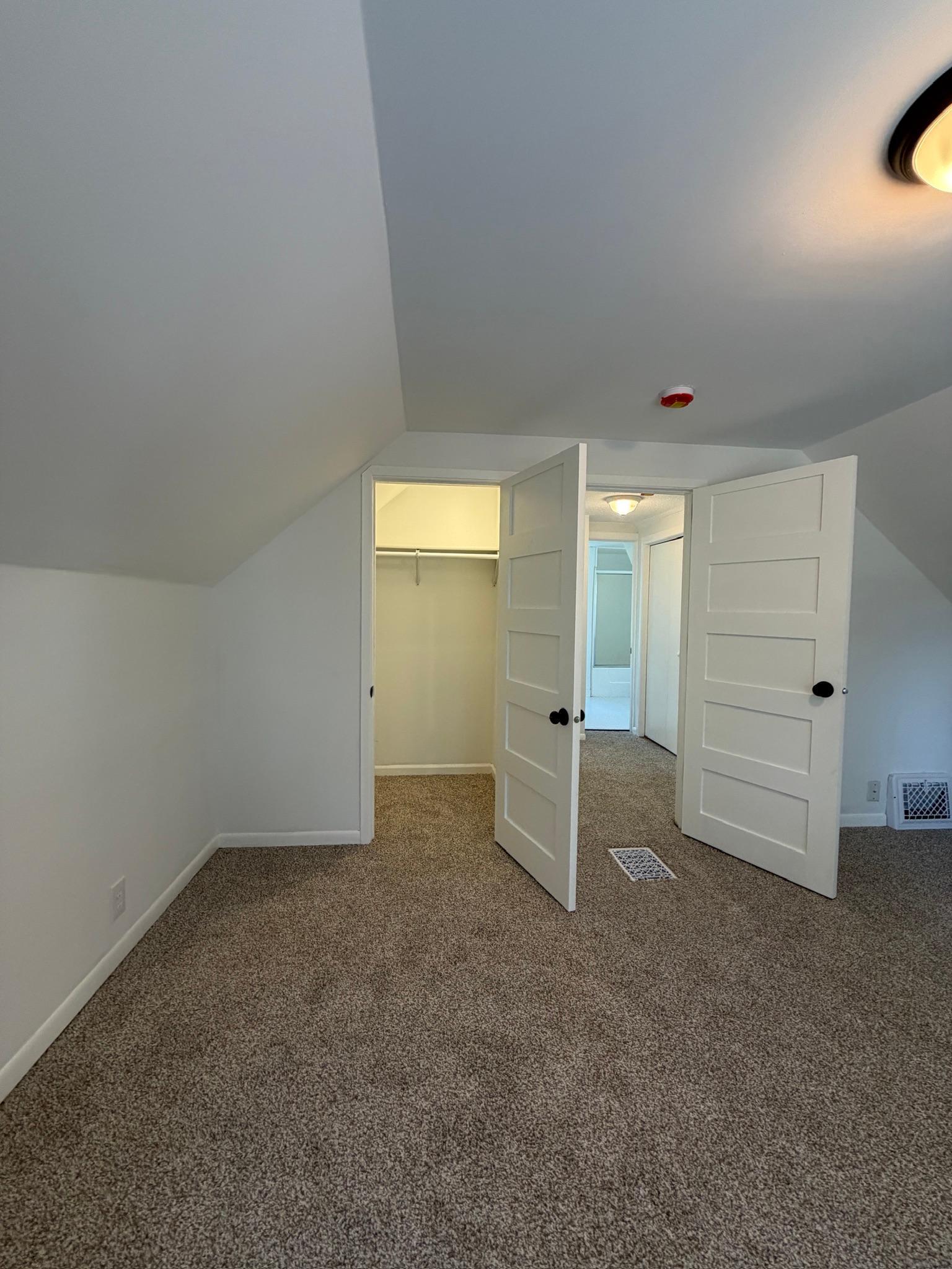 View of Residential at 2955 Queen Avenue, Minneapolis MN 55411, Minneapolis (29 of 46) - Mike Wilen | Minnesota Team Real Estate
