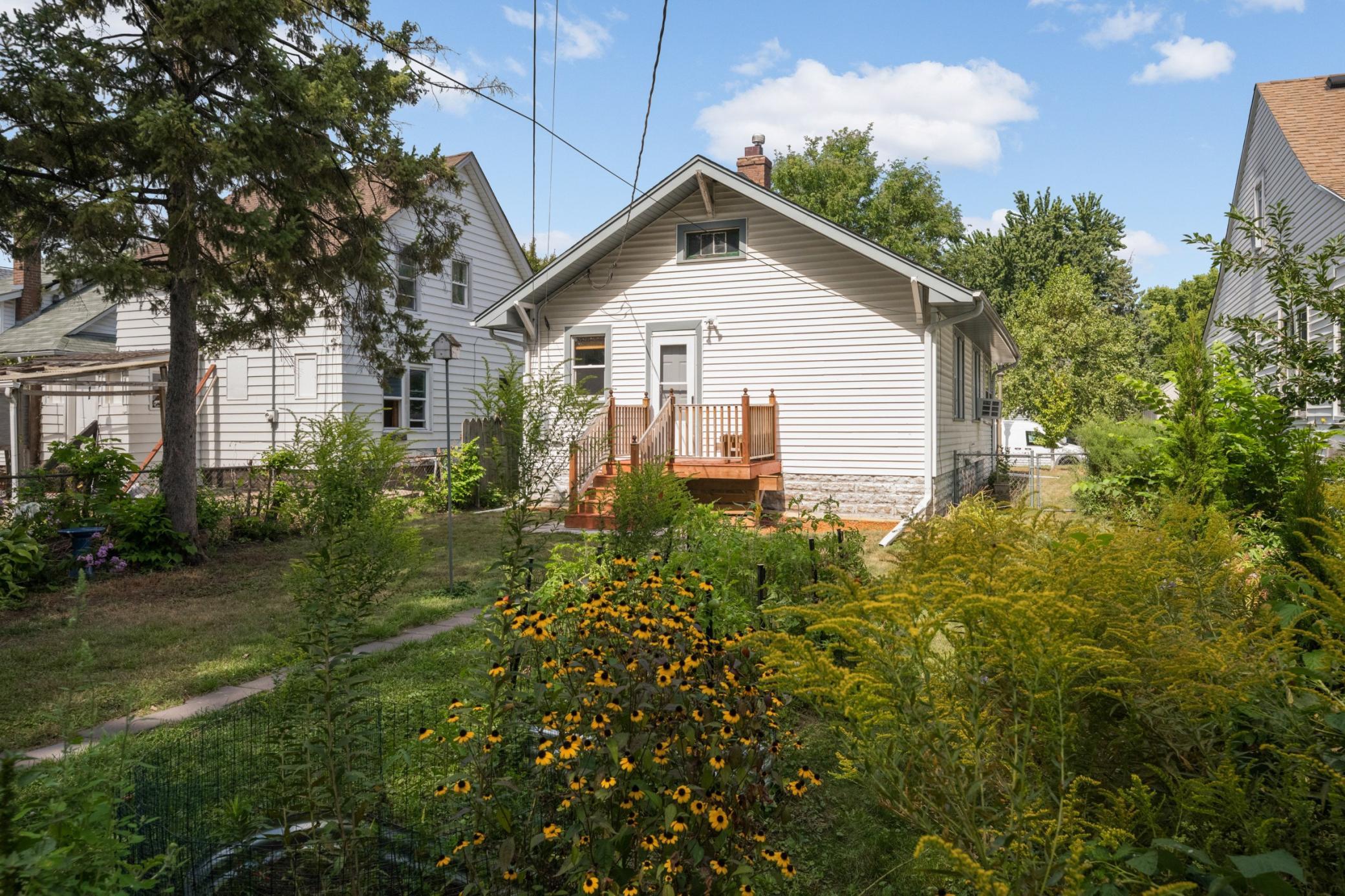 View of Residential at 846 Charles Avenue, Saint Paul MN 55104, Saint Paul (11 of 14) - Mike Wilen | Minnesota Team Real Estate