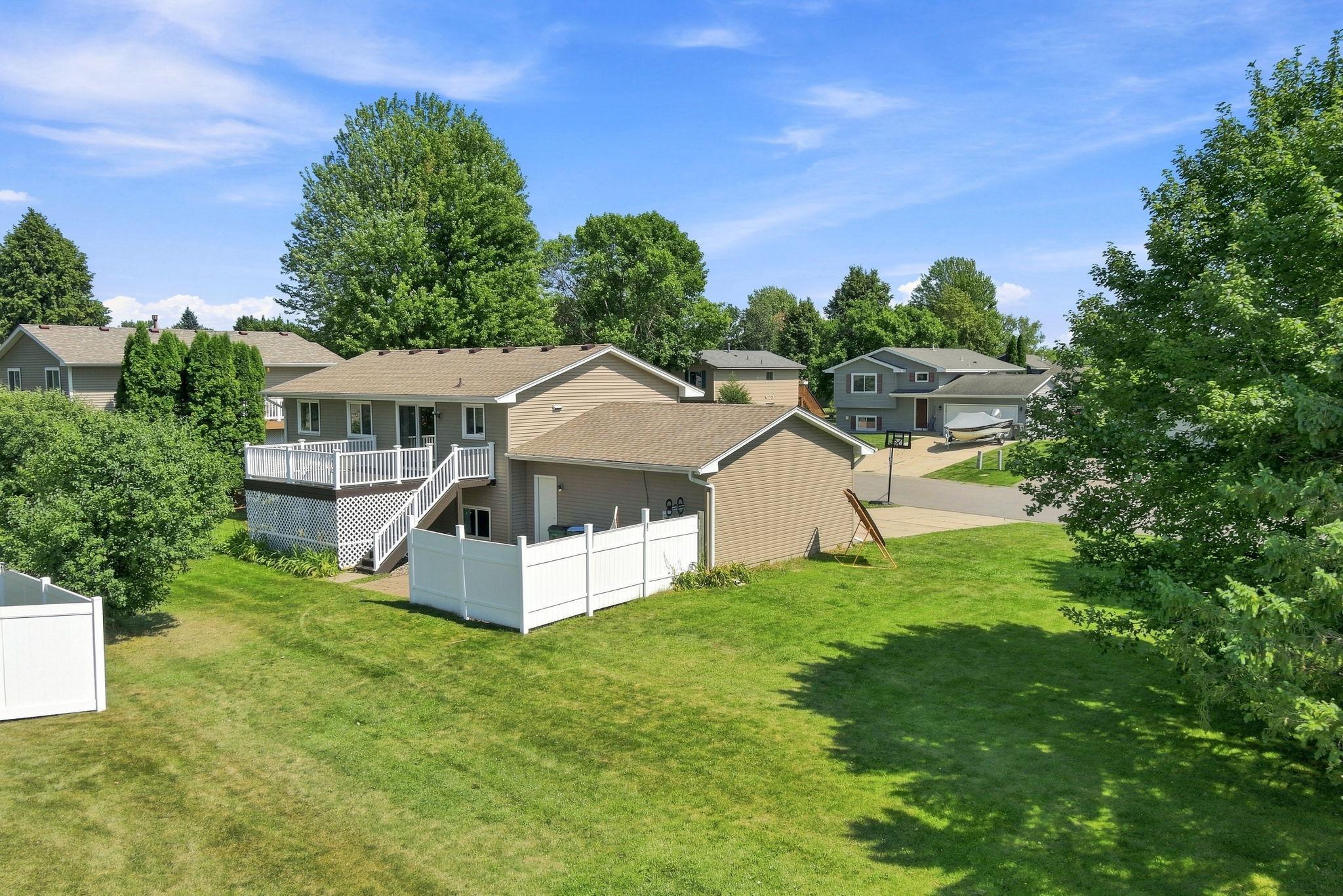 View of Residential at 2201 Kessler Lane, Chaska MN 55318, Chaska (24 of 30) - Mike Wilen | Minnesota Team Real Estate
