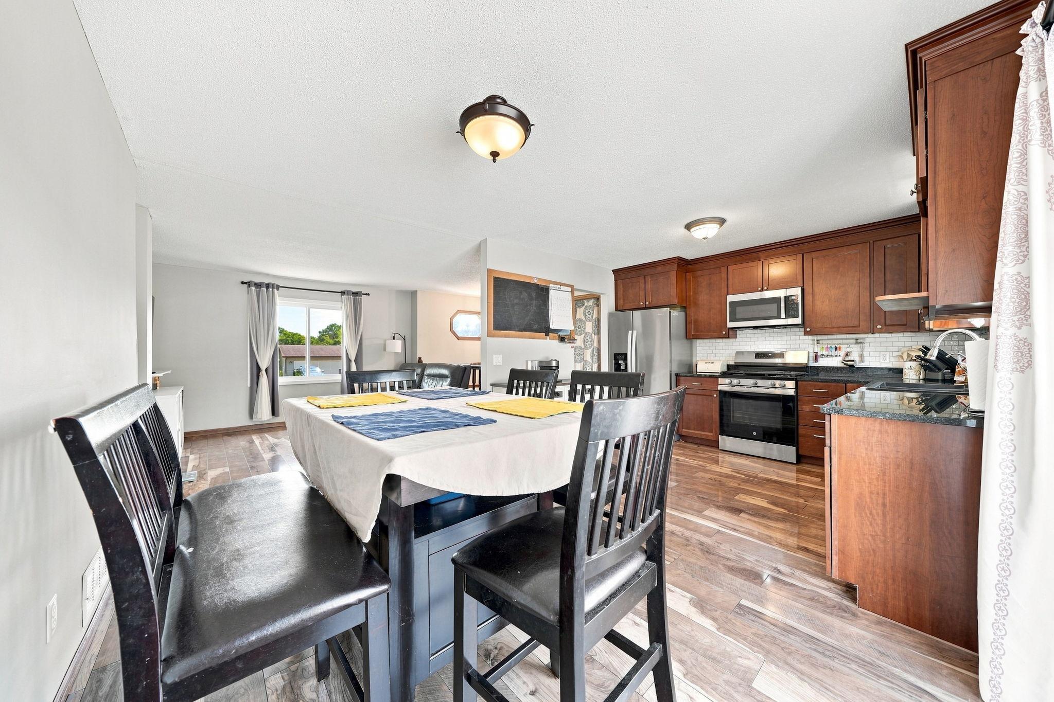 View of Residential at 2201 Kessler Lane, Chaska MN 55318, Chaska (4 of 30) - Mike Wilen | Minnesota Team Real Estate