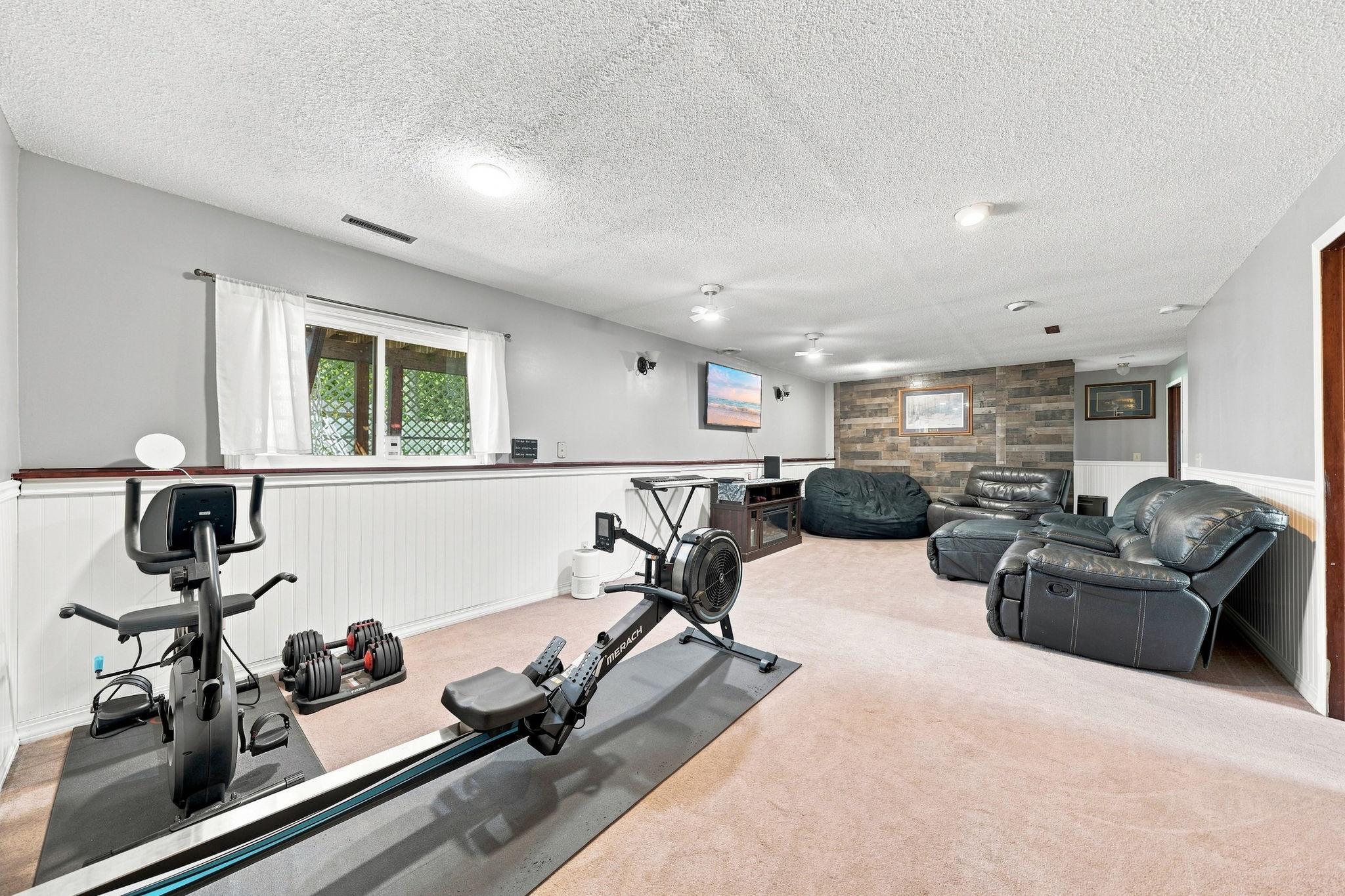 View of Residential at 2201 Kessler Lane, Chaska MN 55318, Chaska (17 of 30) - Mike Wilen | Minnesota Team Real Estate