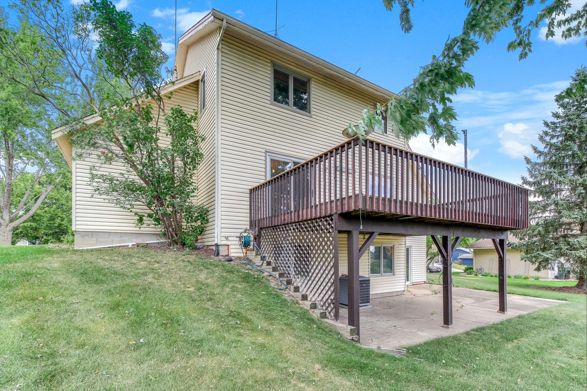 View of Residential at 17330 Ipswich Way, Lakeville MN 55044, Lakeville (35 of 40) - Mike Wilen | Minnesota Team Real Estate