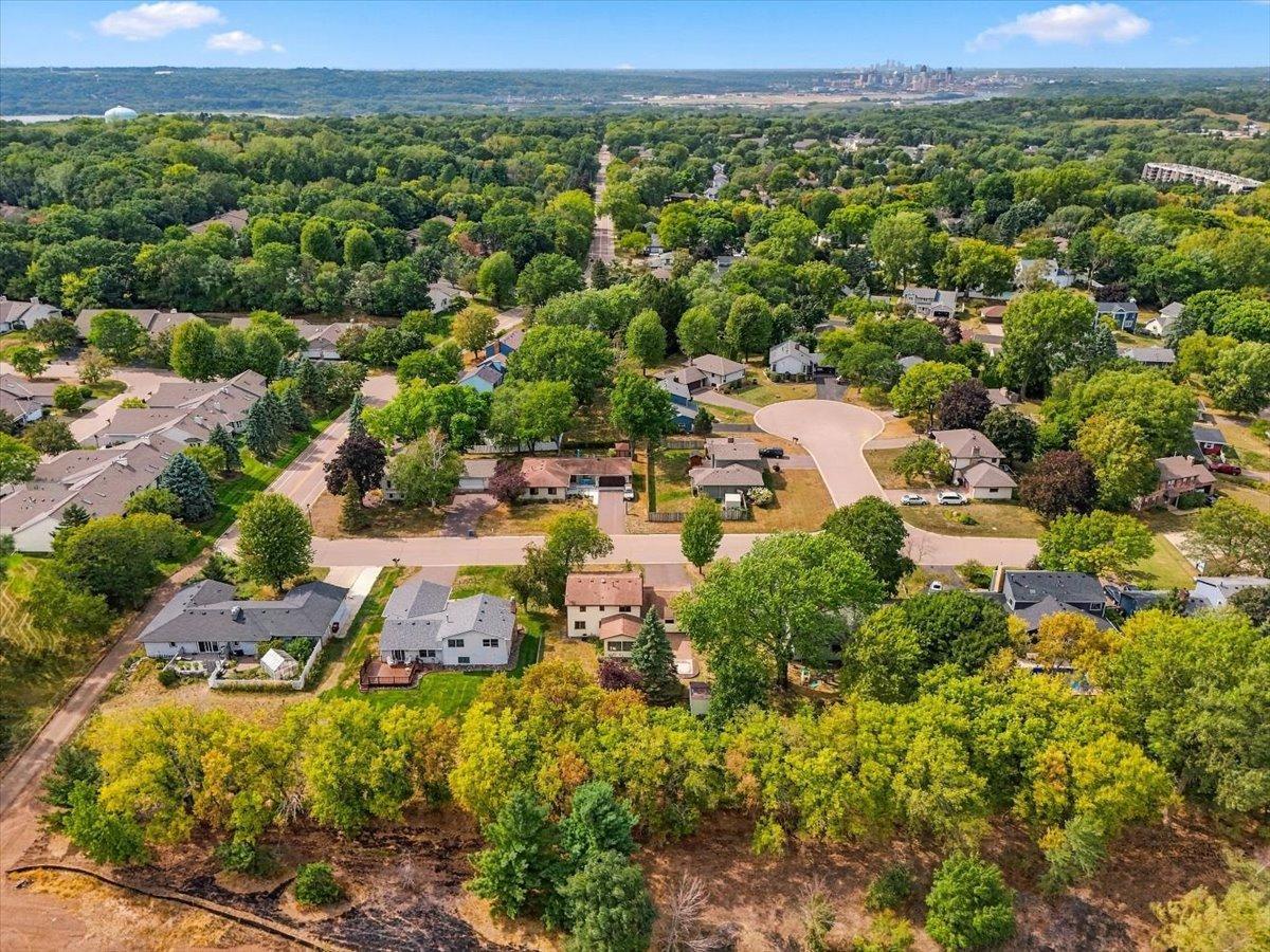 View of Residential at 454 Oday Street, Maplewood MN 55119, Maplewood (43 of 47) - Mike Wilen | Minnesota Team Real Estate