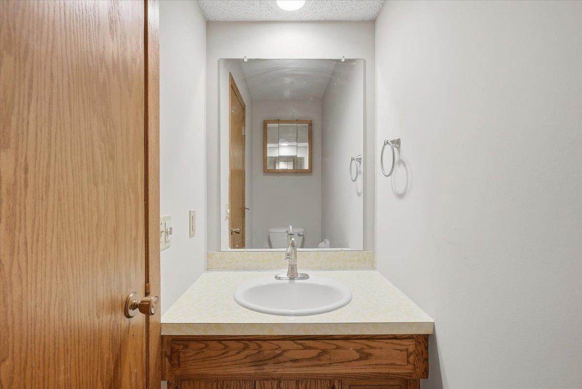 View of Residential at 454 Oday Street, Maplewood MN 55119, Maplewood (21 of 47) - Mike Wilen | Minnesota Team Real Estate