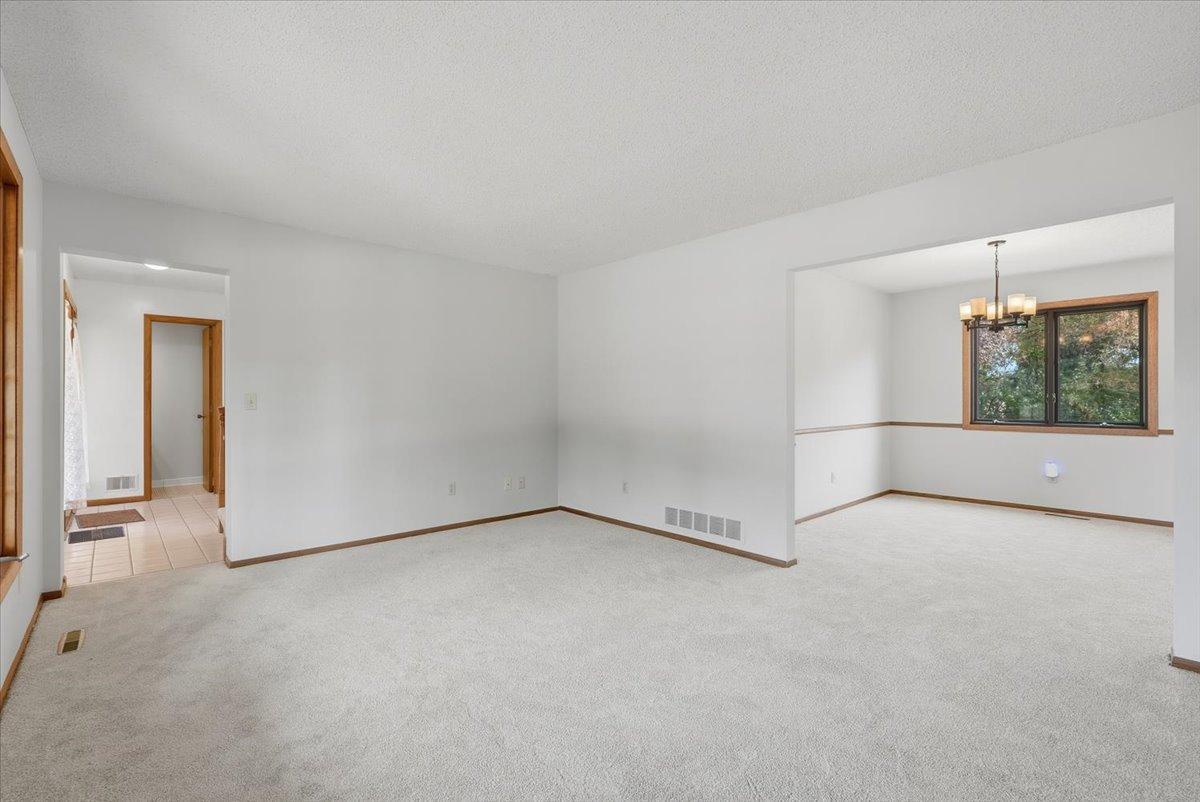 View of Residential at 454 Oday Street, Maplewood MN 55119, Maplewood (8 of 47) - Mike Wilen | Minnesota Team Real Estate