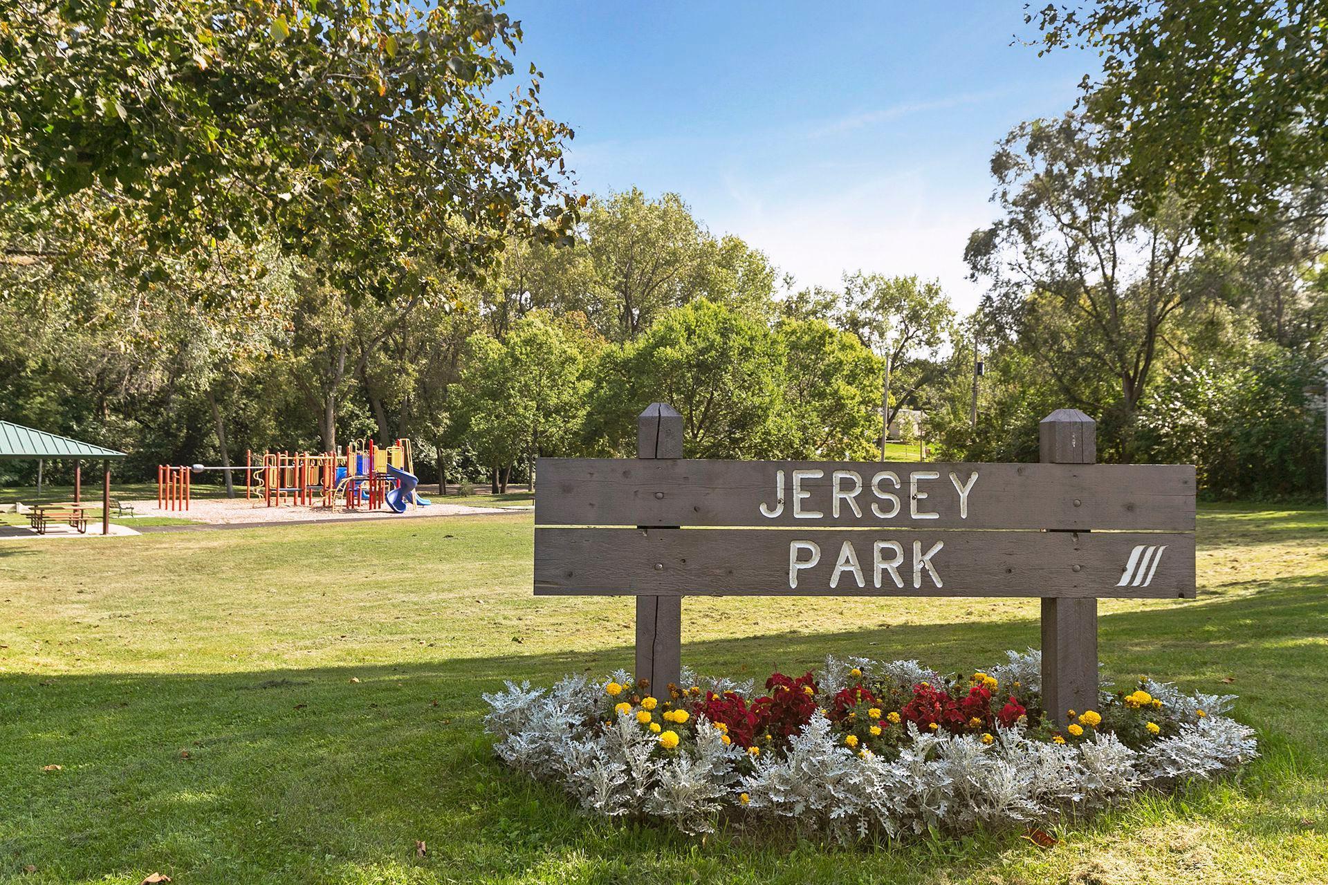 View of Residential at 2940 Maryland Avenue, Saint Louis Park MN 55426, Saint Louis Park (47 of 47) - Mike Wilen | Minnesota Team Real Estate