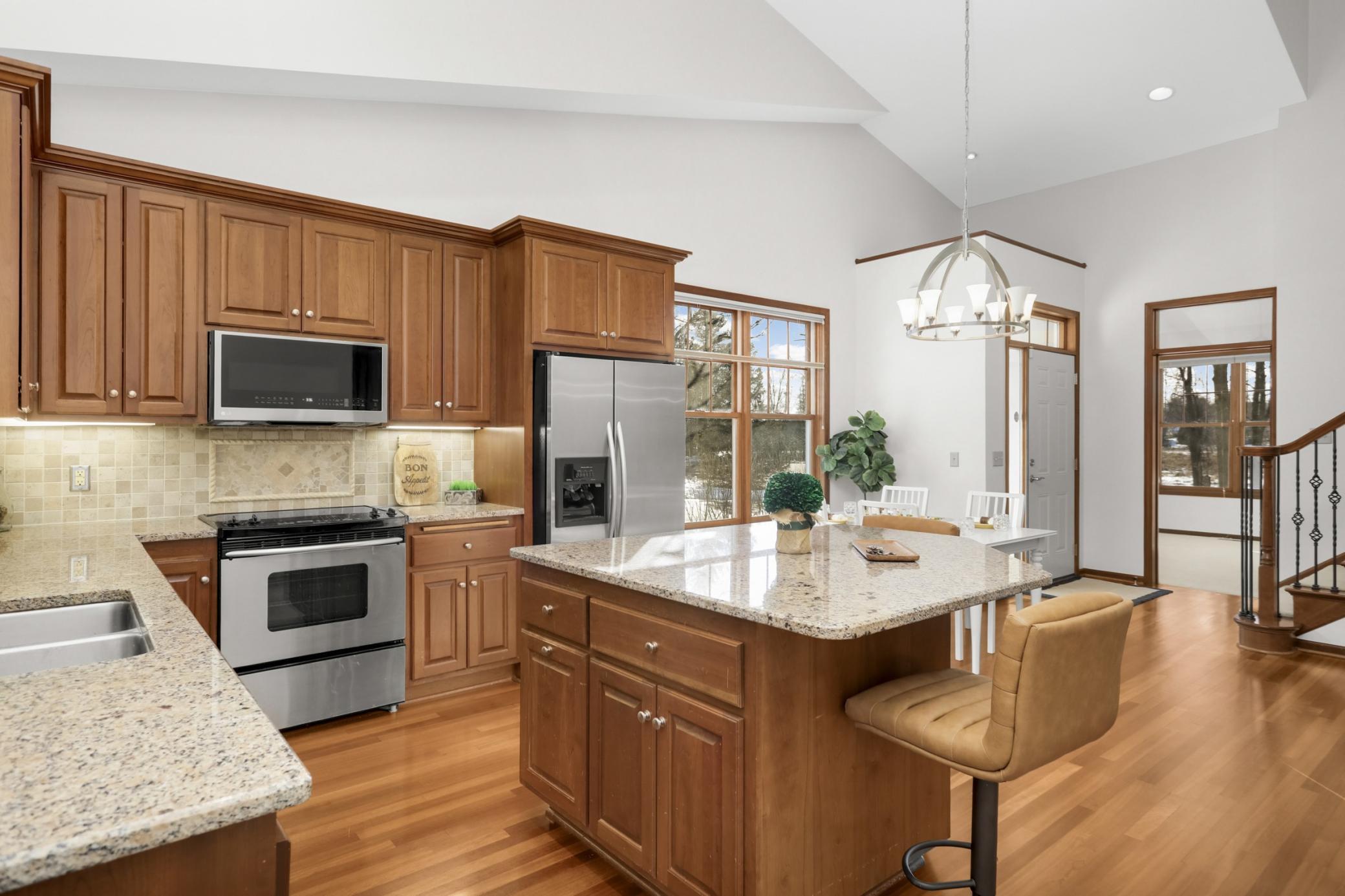 View of Residential at 6972 Trenton Lane, Maple Grove MN 55369, Maple Grove (10 of 42) - Mike Wilen | Minnesota Team Real Estate