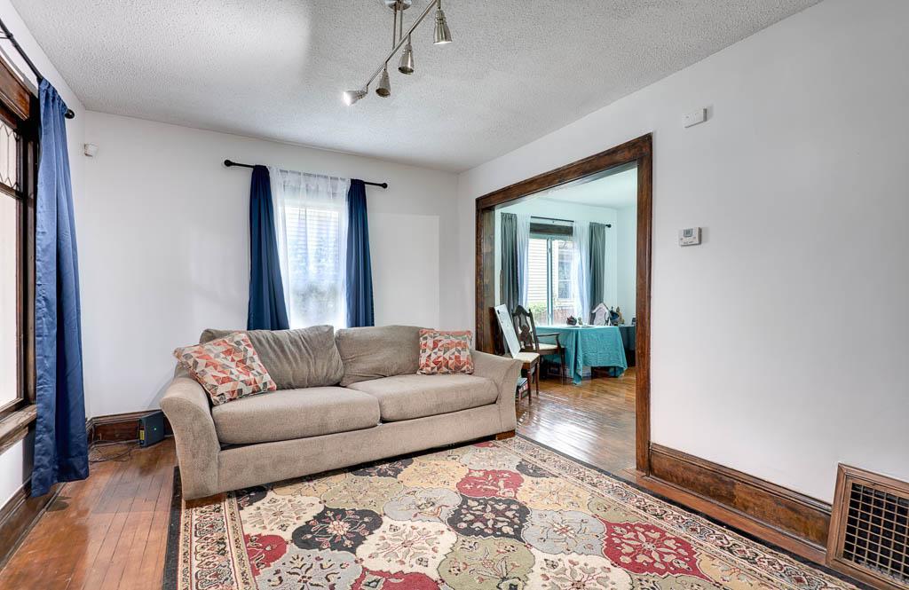 View of Residential at 2907 Penn Avenue, Minneapolis MN 55411, Minneapolis (4 of 22) - Mike Wilen | Minnesota Team Real Estate