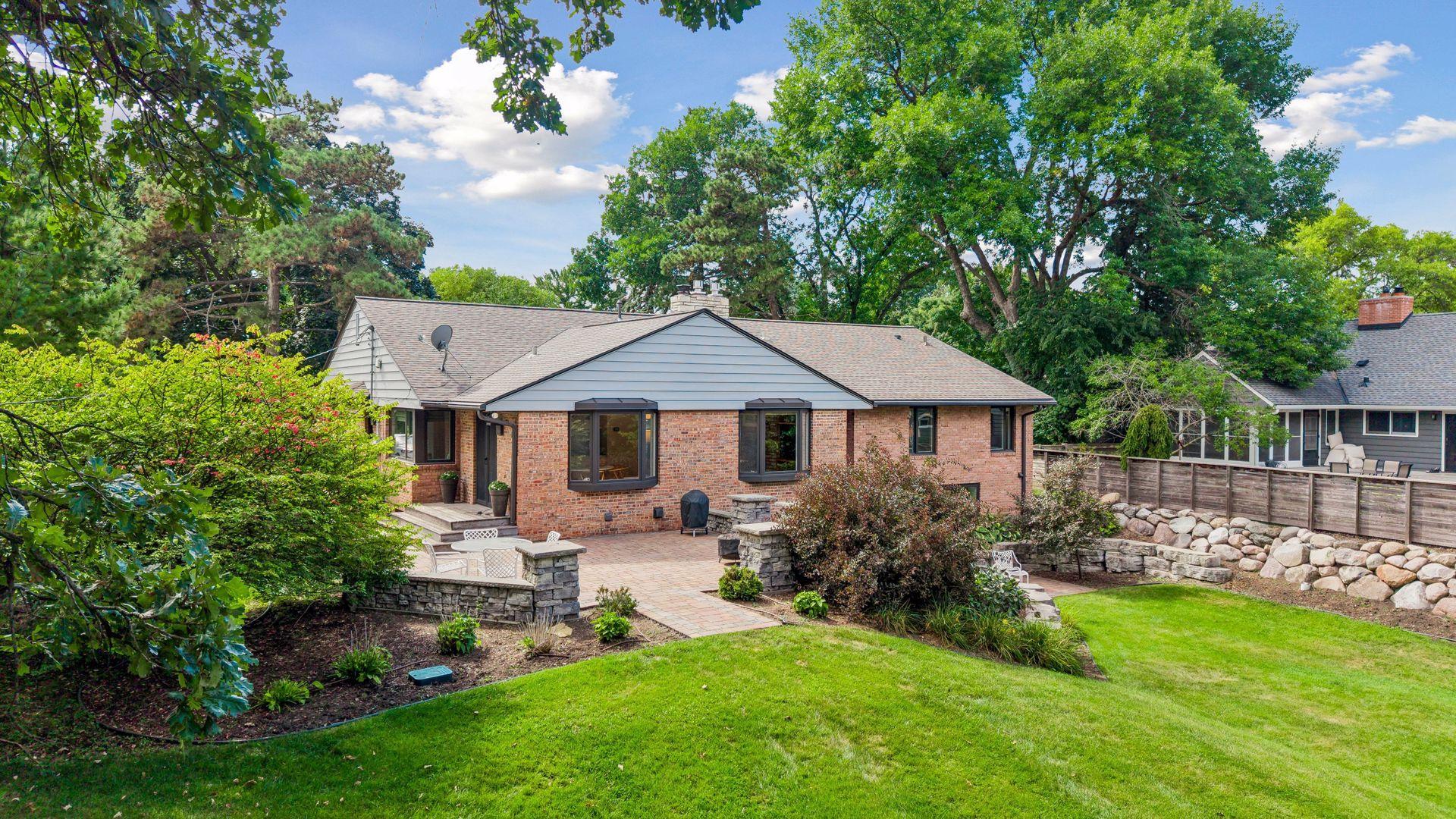 View of Residential at 2096 Lower Saint Dennis Road, Saint Paul MN 55116, Saint Paul (49 of 55) - Mike Wilen | Minnesota Team Real Estate