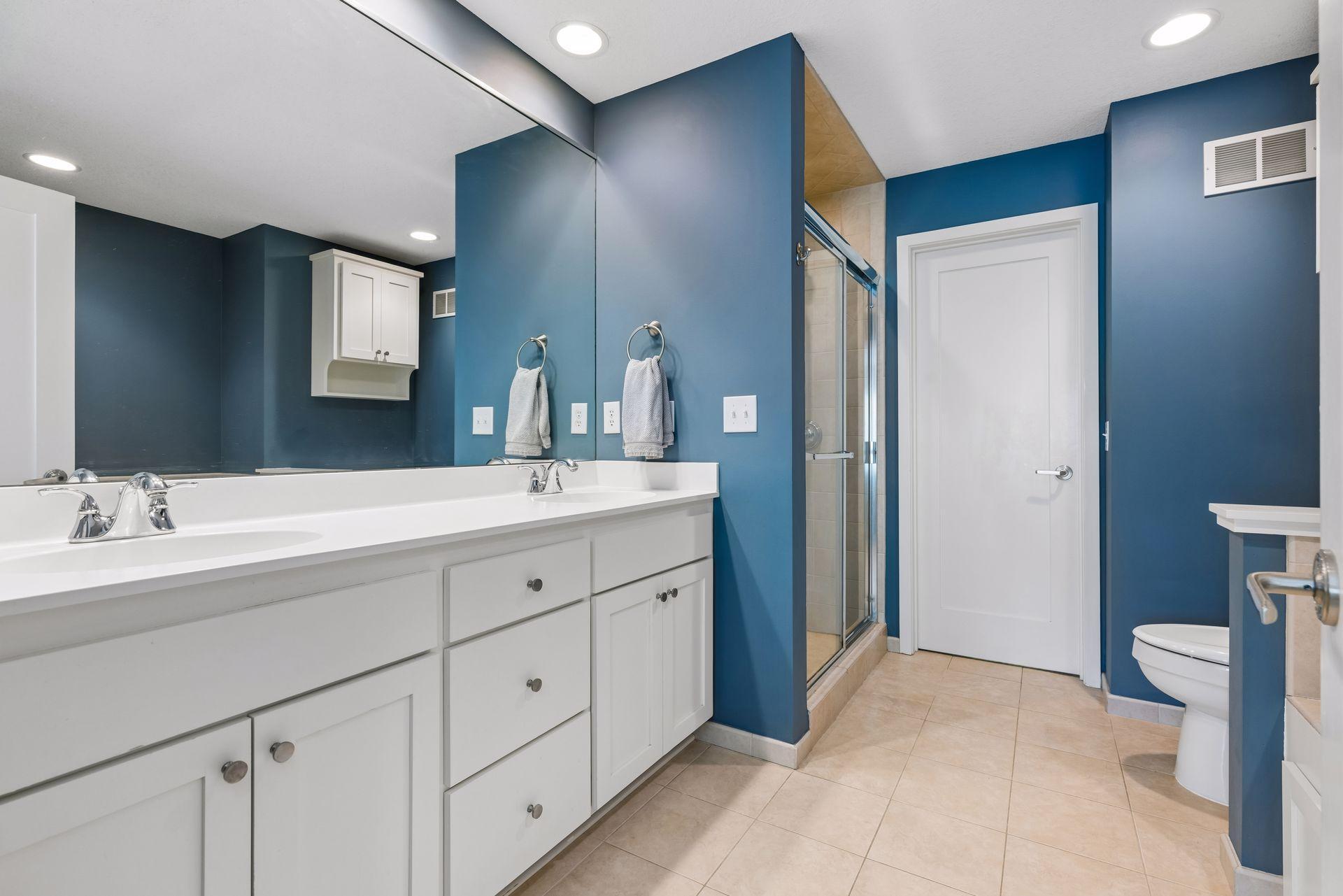 View of Residential at 533 Willoughby Way, Minnetonka MN 55305, Minnetonka (21 of 28) - Mike Wilen | Minnesota Team Real Estate