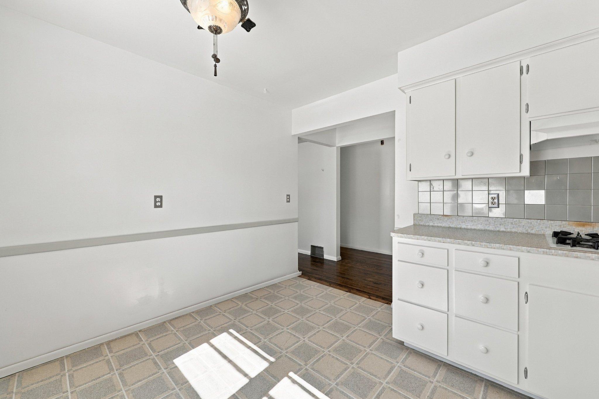 View of Residential at 4950 Penn Avenue, Minneapolis MN 55430, Minneapolis (8 of 45) - Mike Wilen | Minnesota Team Real Estate