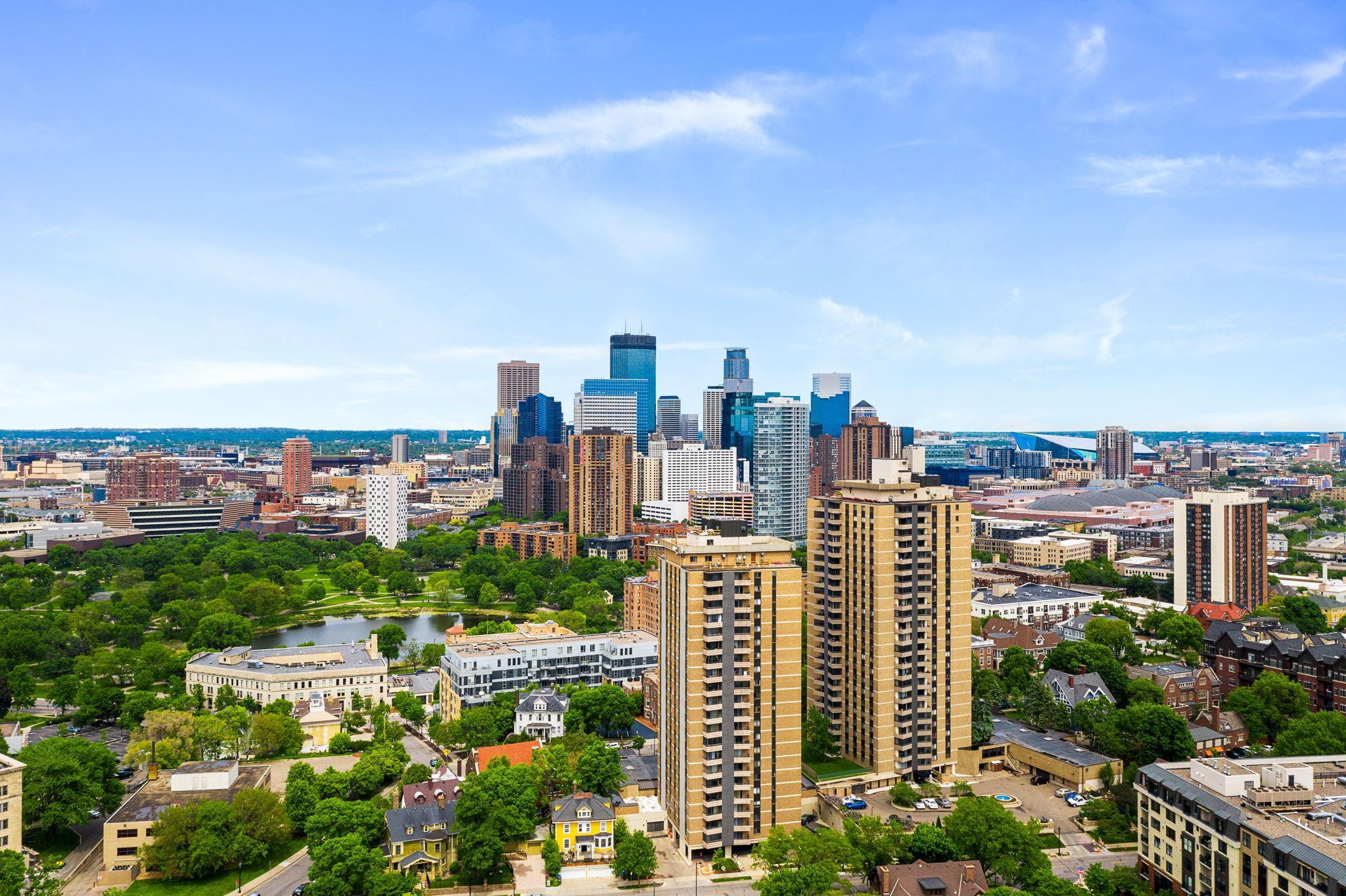View of Residential at 400 Groveland Avenue #1208, Minneapolis MN 55403, Minneapolis (28 of 44) - Mike Wilen | Minnesota Team Real Estate