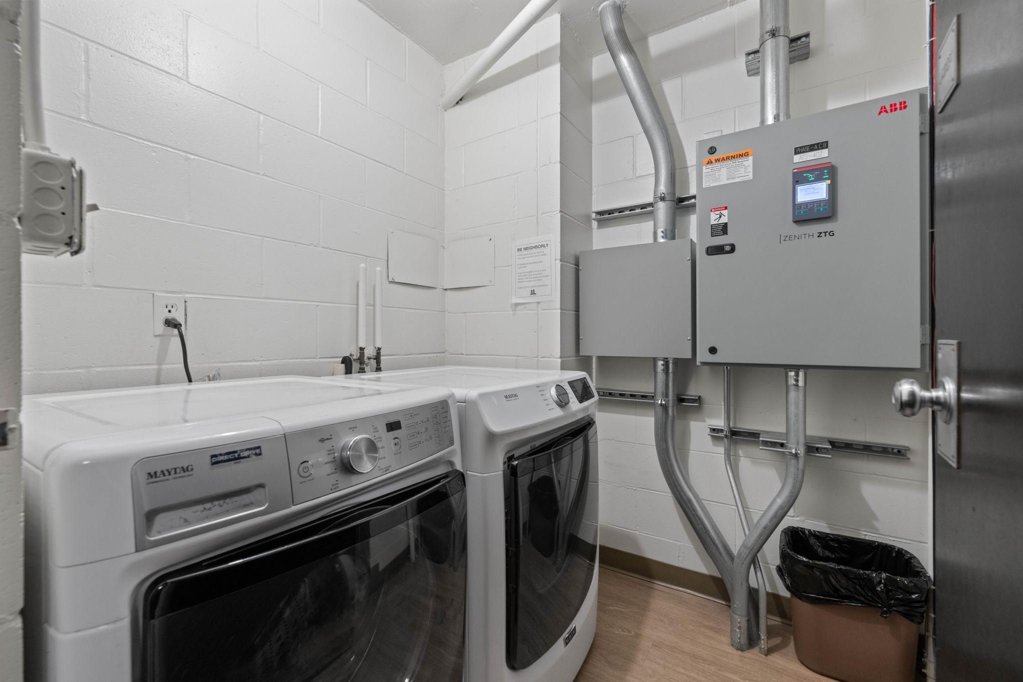 View of Residential at 400 Groveland Avenue #1208, Minneapolis MN 55403, Minneapolis (16 of 44) - Mike Wilen | Minnesota Team Real Estate