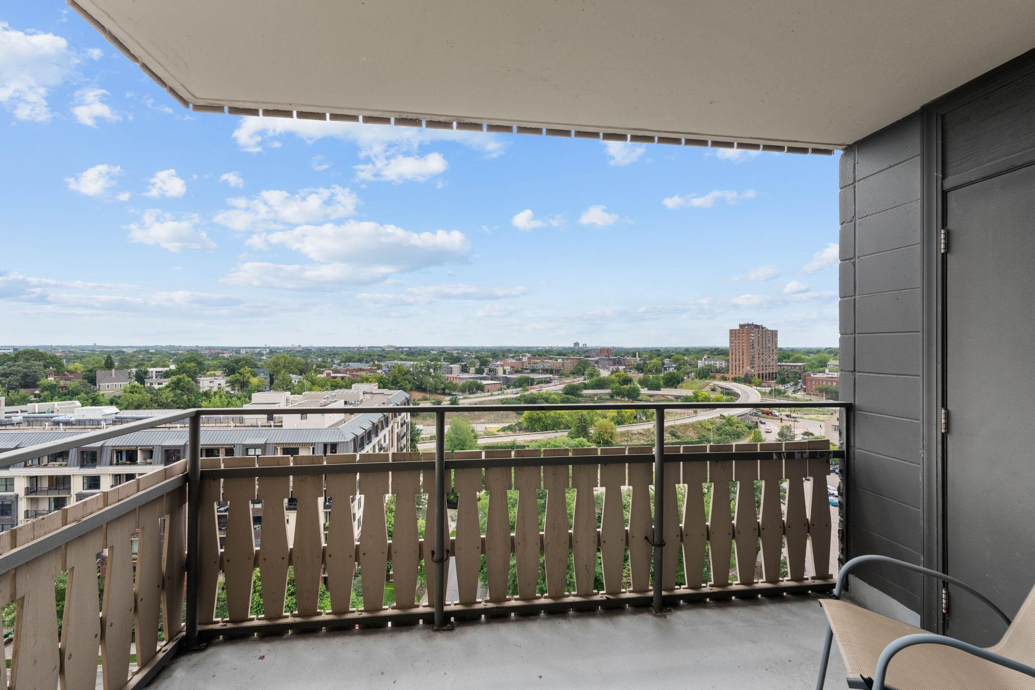 View of Residential at 400 Groveland Avenue #1208, Minneapolis MN 55403, Minneapolis (7 of 44) - Mike Wilen | Minnesota Team Real Estate