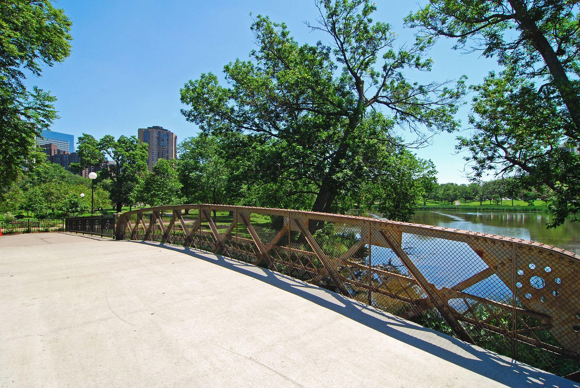 View of Residential at 400 Groveland Avenue #1208, Minneapolis MN 55403, Minneapolis (29 of 44) - Mike Wilen | Minnesota Team Real Estate