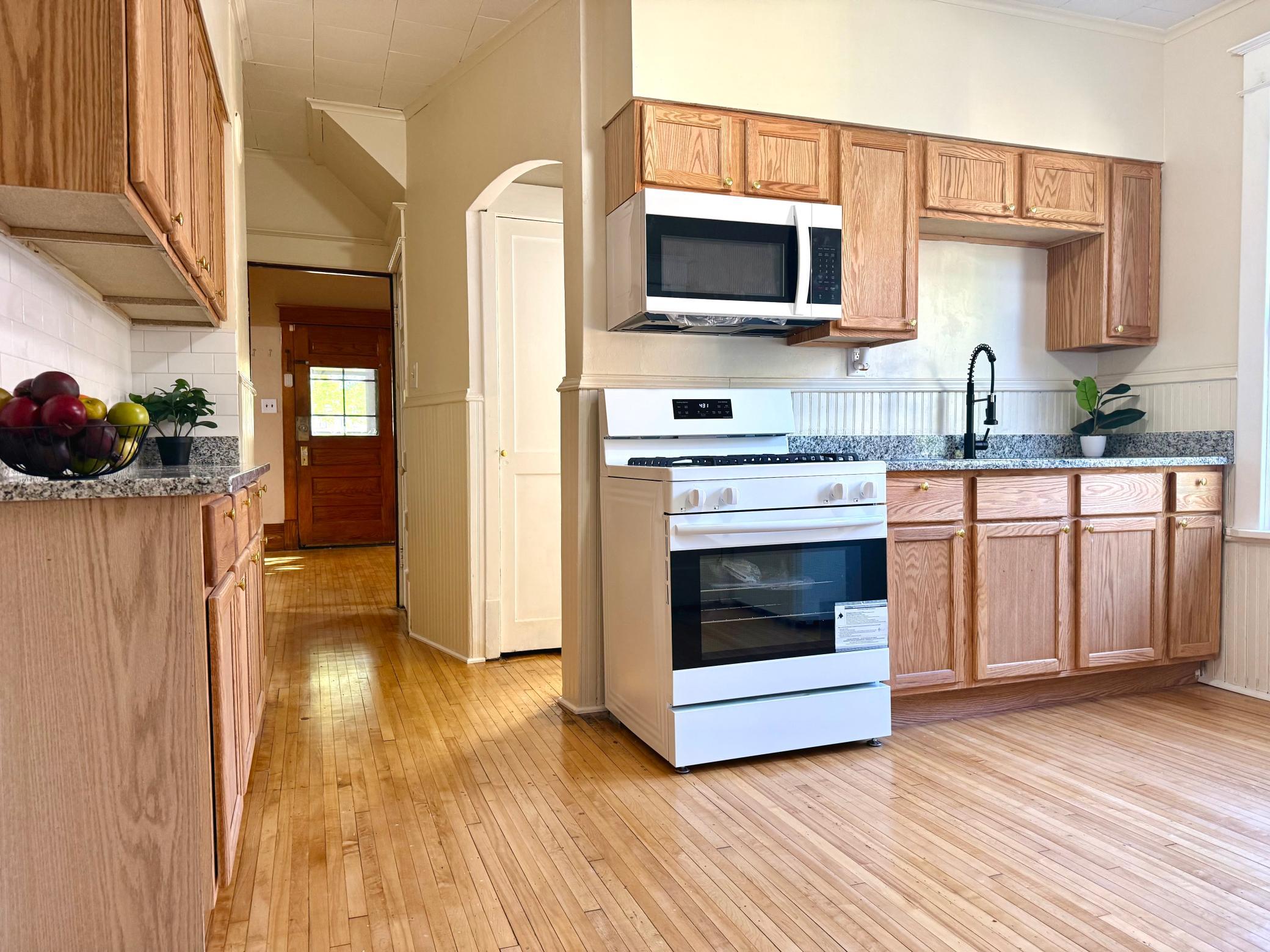 View of Residential at 848 Beech Street, Saint Paul MN 55106, Saint Paul (11 of 36) - Mike Wilen | Minnesota Team Real Estate