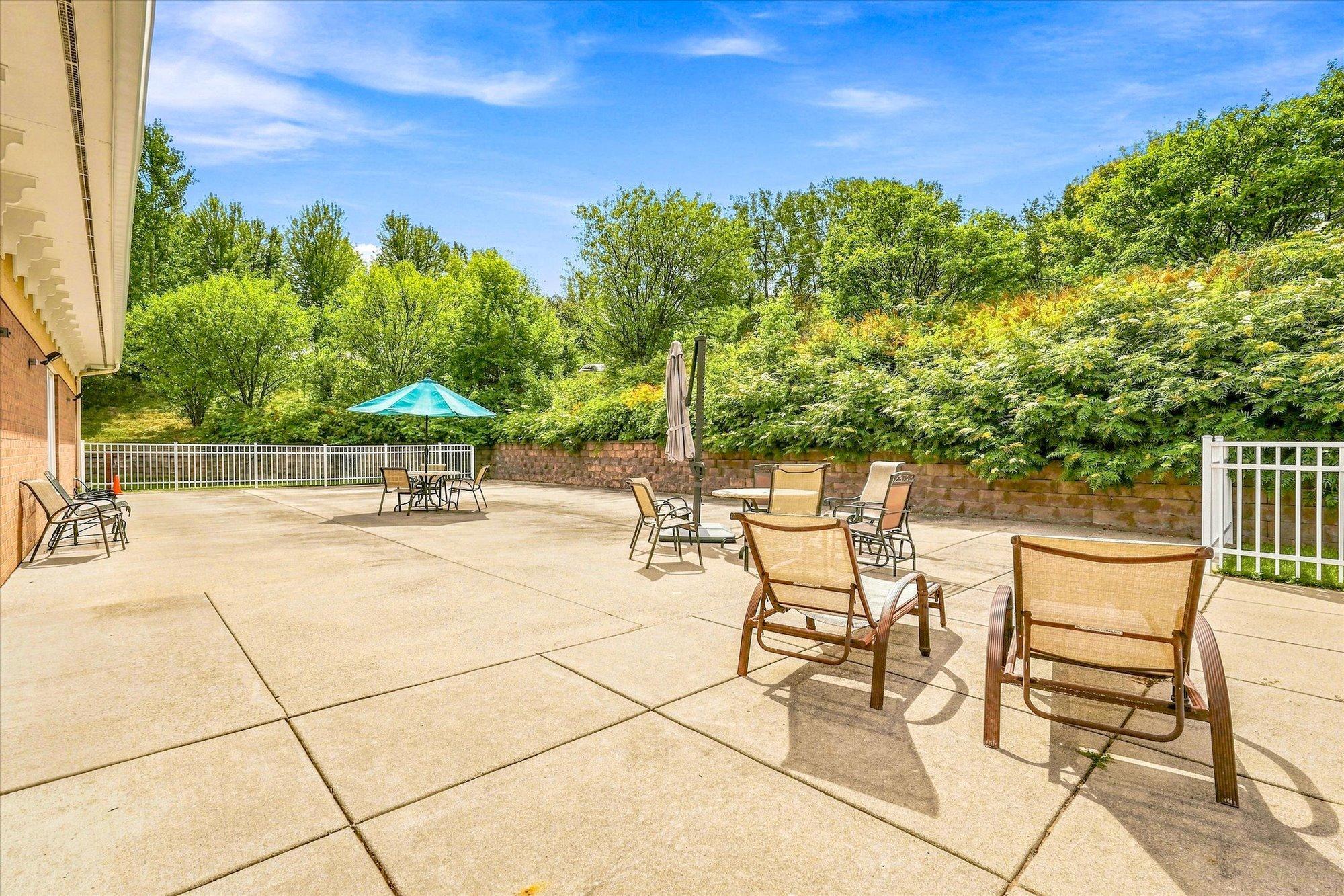 View of Residential at 15001 Burnhaven Drive #207, Burnsville MN 55306, Burnsville (34 of 43) - Mike Wilen | Minnesota Team Real Estate