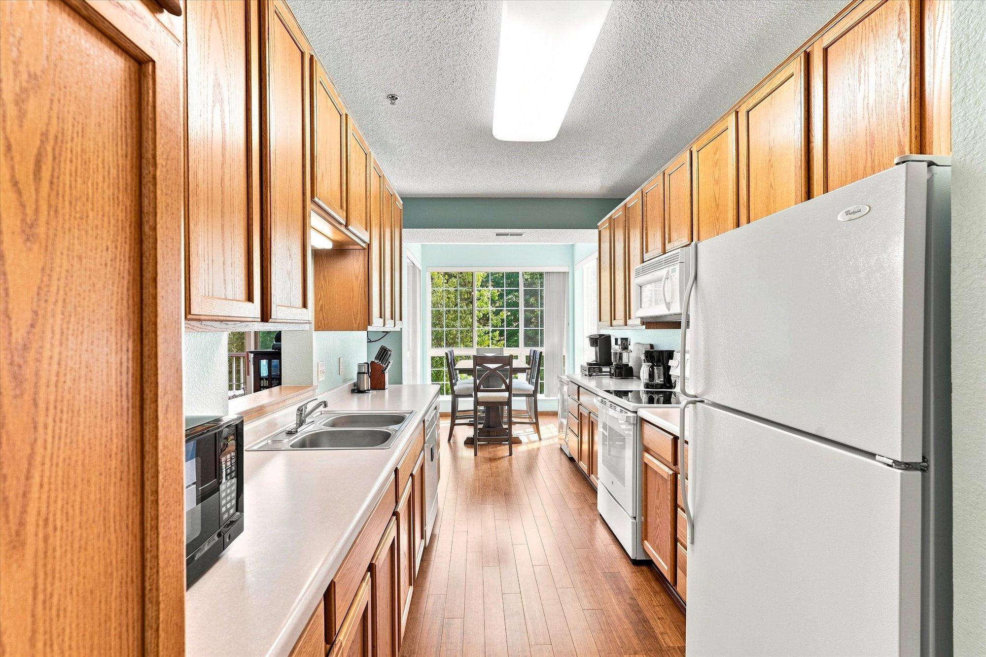 View of Residential at 15001 Burnhaven Drive #207, Burnsville MN 55306, Burnsville (6 of 43) - Mike Wilen | Minnesota Team Real Estate