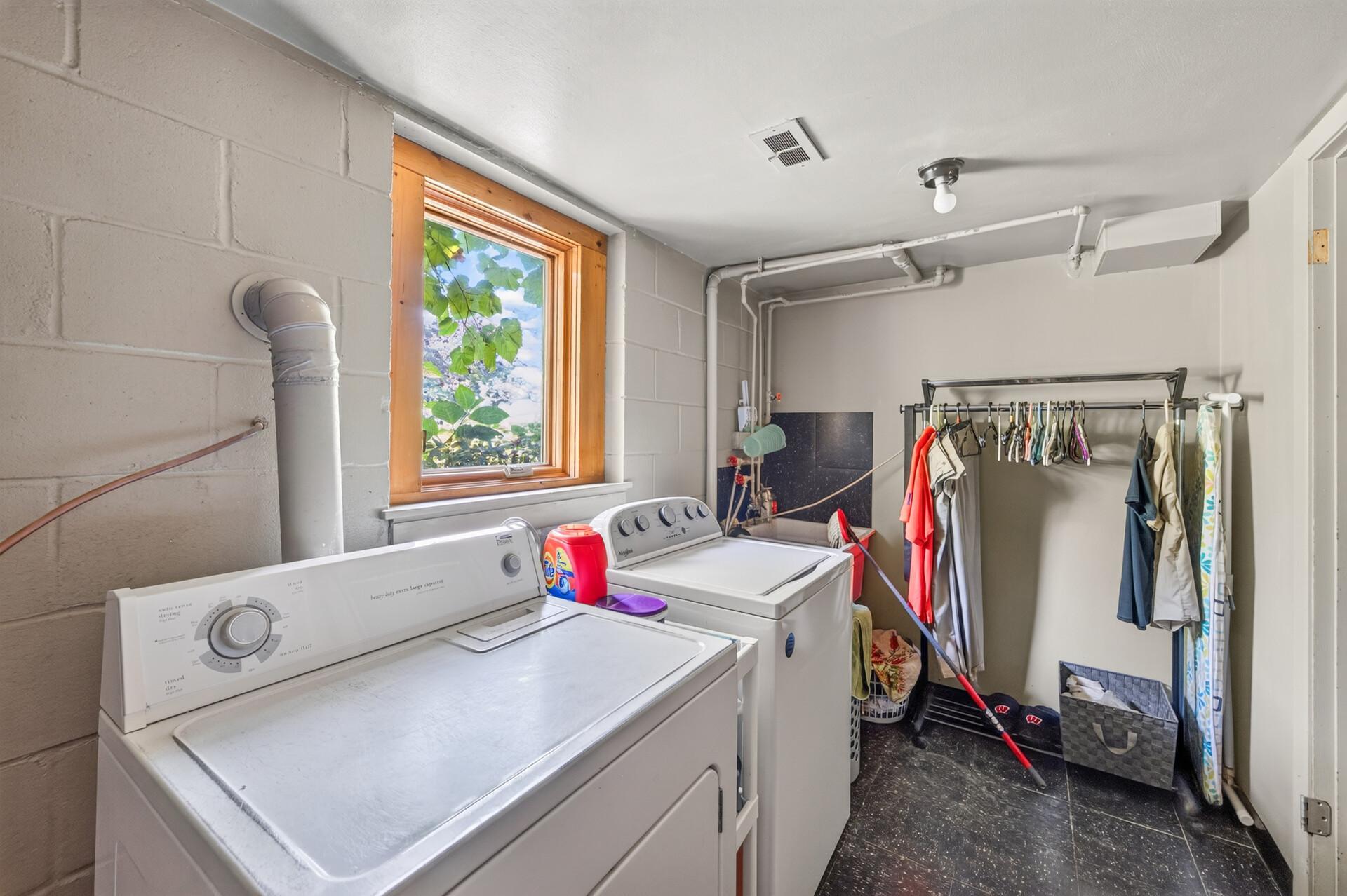 View of Residential at 1317 Charlton Street, West Saint Paul MN 55118, West Saint Paul (29 of 44) - Mike Wilen | Minnesota Team Real Estate