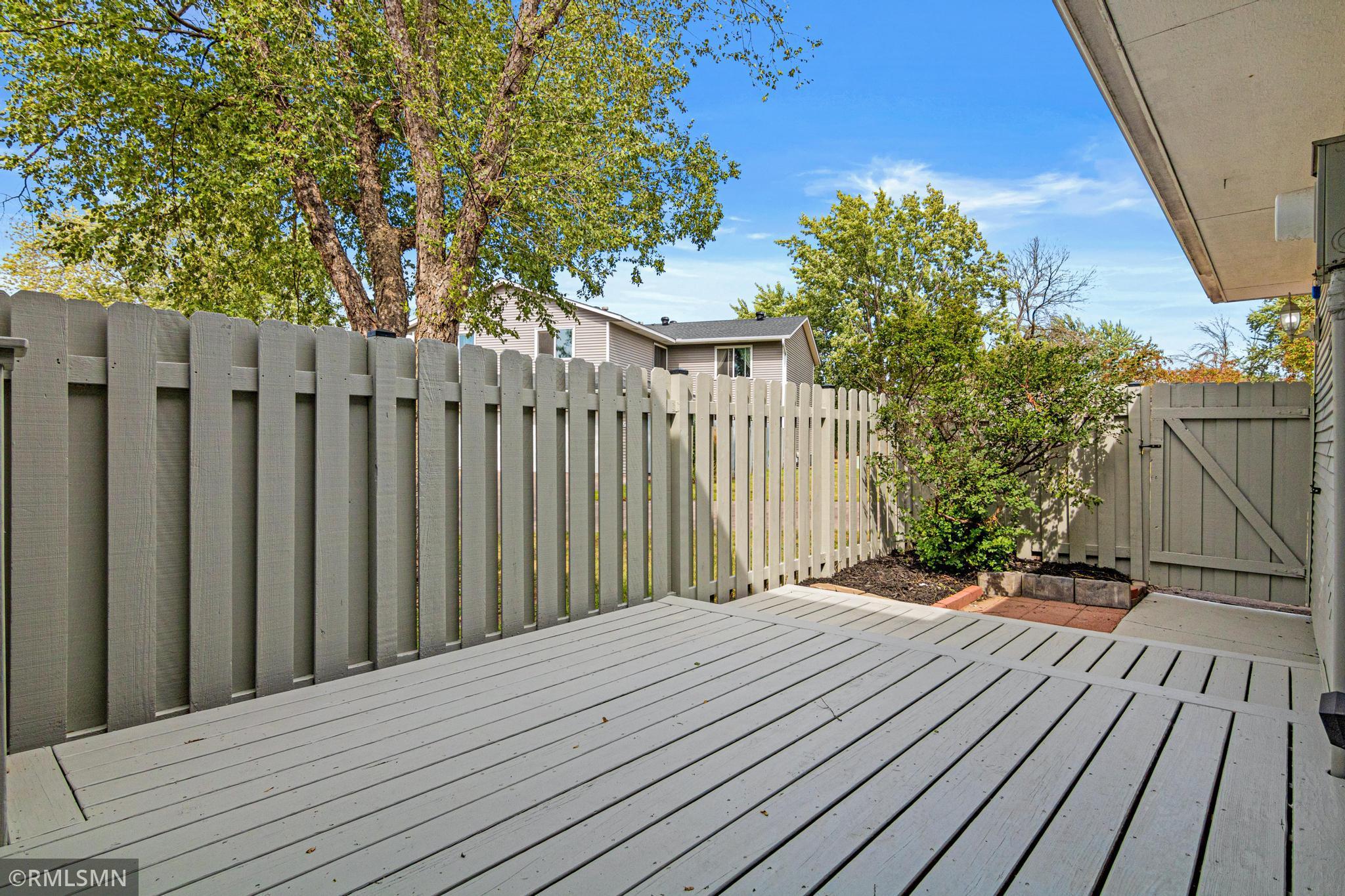 View of Residential at 7688 Dunmore Road, Woodbury MN 55125, Woodbury (28 of 34) - Mike Wilen | Minnesota Team Real Estate