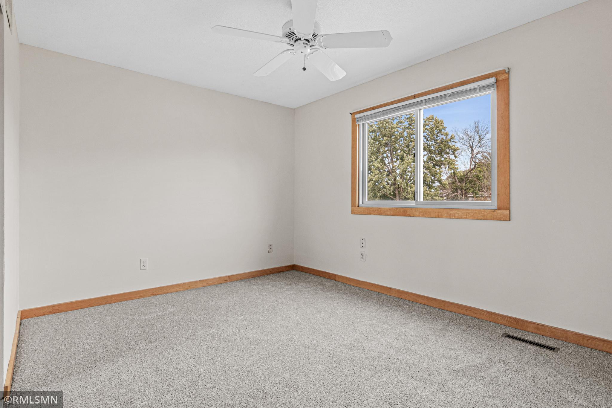 View of Residential at 7688 Dunmore Road, Woodbury MN 55125, Woodbury (21 of 34) - Mike Wilen | Minnesota Team Real Estate