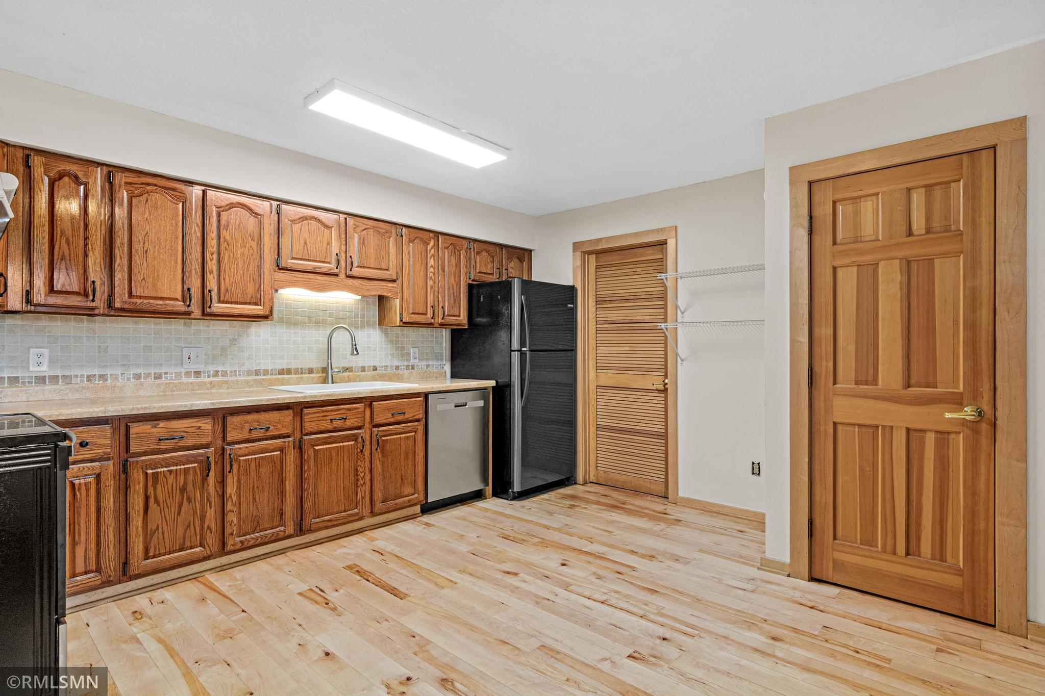 View of Residential at 7688 Dunmore Road, Woodbury MN 55125, Woodbury (8 of 34) - Mike Wilen | Minnesota Team Real Estate