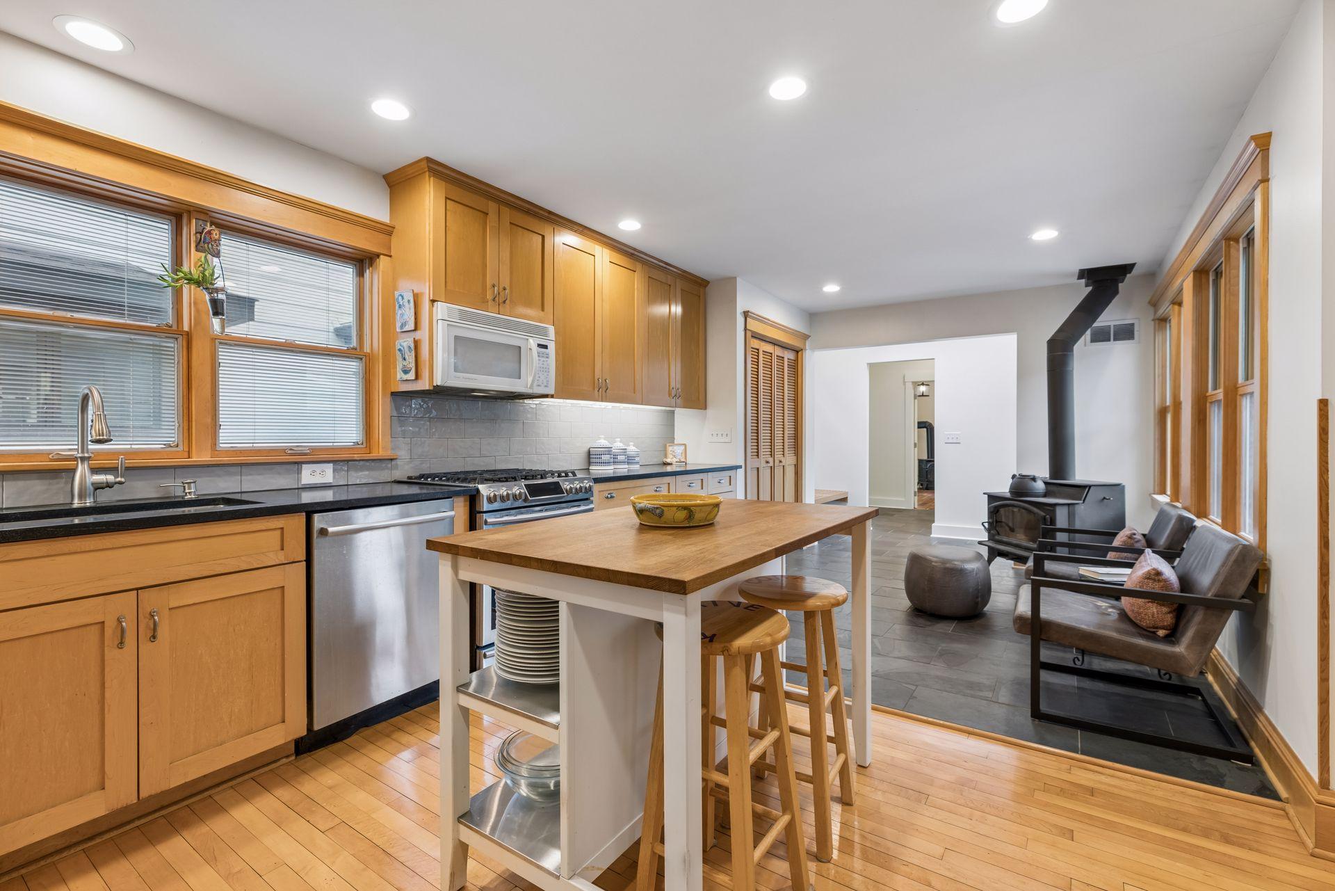 View of Residential at 2194 Dudley Avenue, Saint Paul MN 55108, Saint Paul (16 of 60) - Mike Wilen | Minnesota Team Real Estate