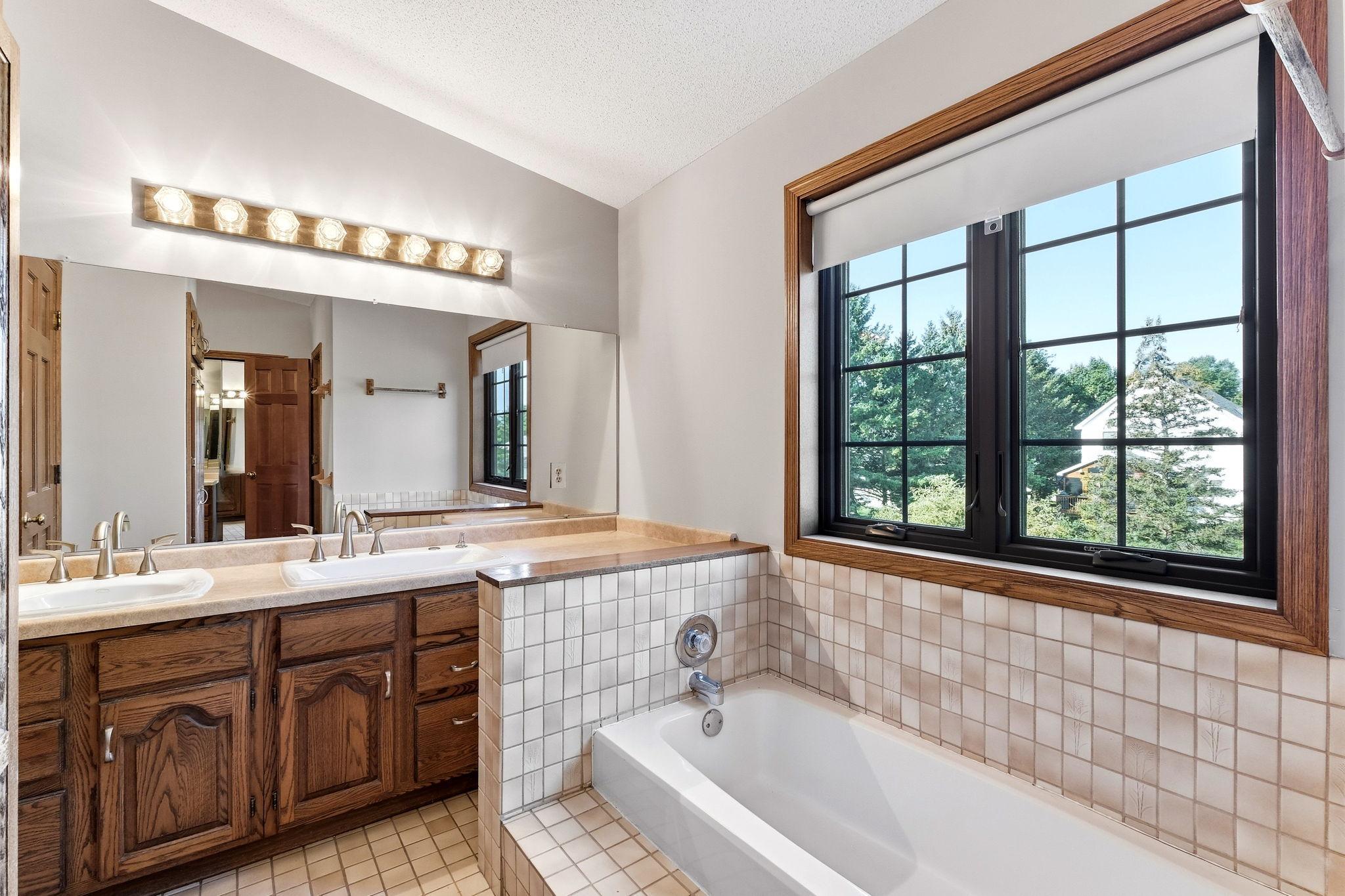 View of Residential at 8160 Neal Avenue, Stillwater MN 55082, Stillwater (22 of 37) - Mike Wilen | Minnesota Team Real Estate