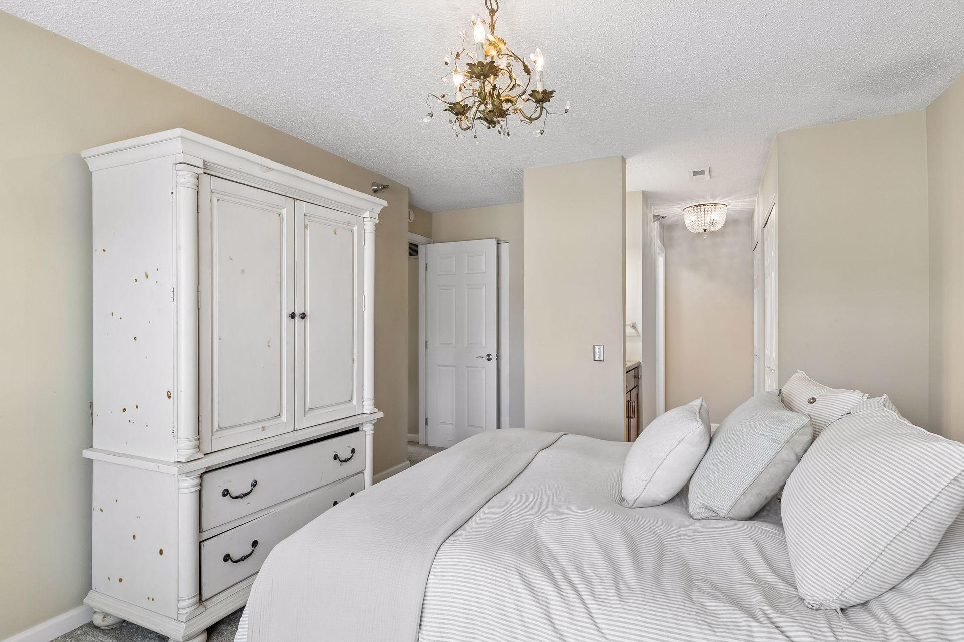 View of Residential at 6155 Chasewood Parkway #201, Minnetonka MN 55343, Minnetonka (25 of 52) - Mike Wilen | Minnesota Team Real Estate