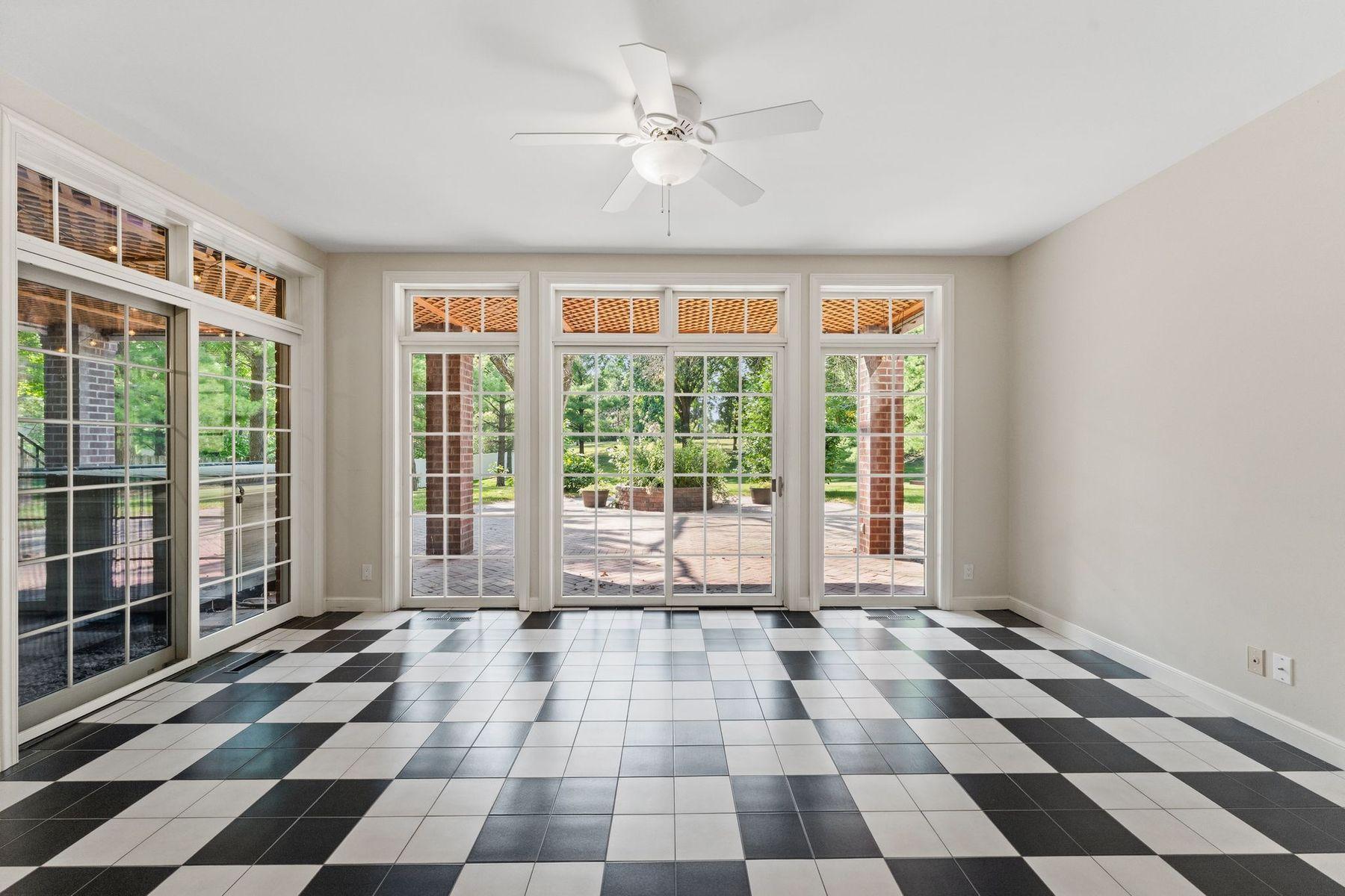 View of Residential at 10797 Purdey Road, Eden Prairie MN 55347, Eden Prairie (66 of 92) - Mike Wilen | Minnesota Team Real Estate
