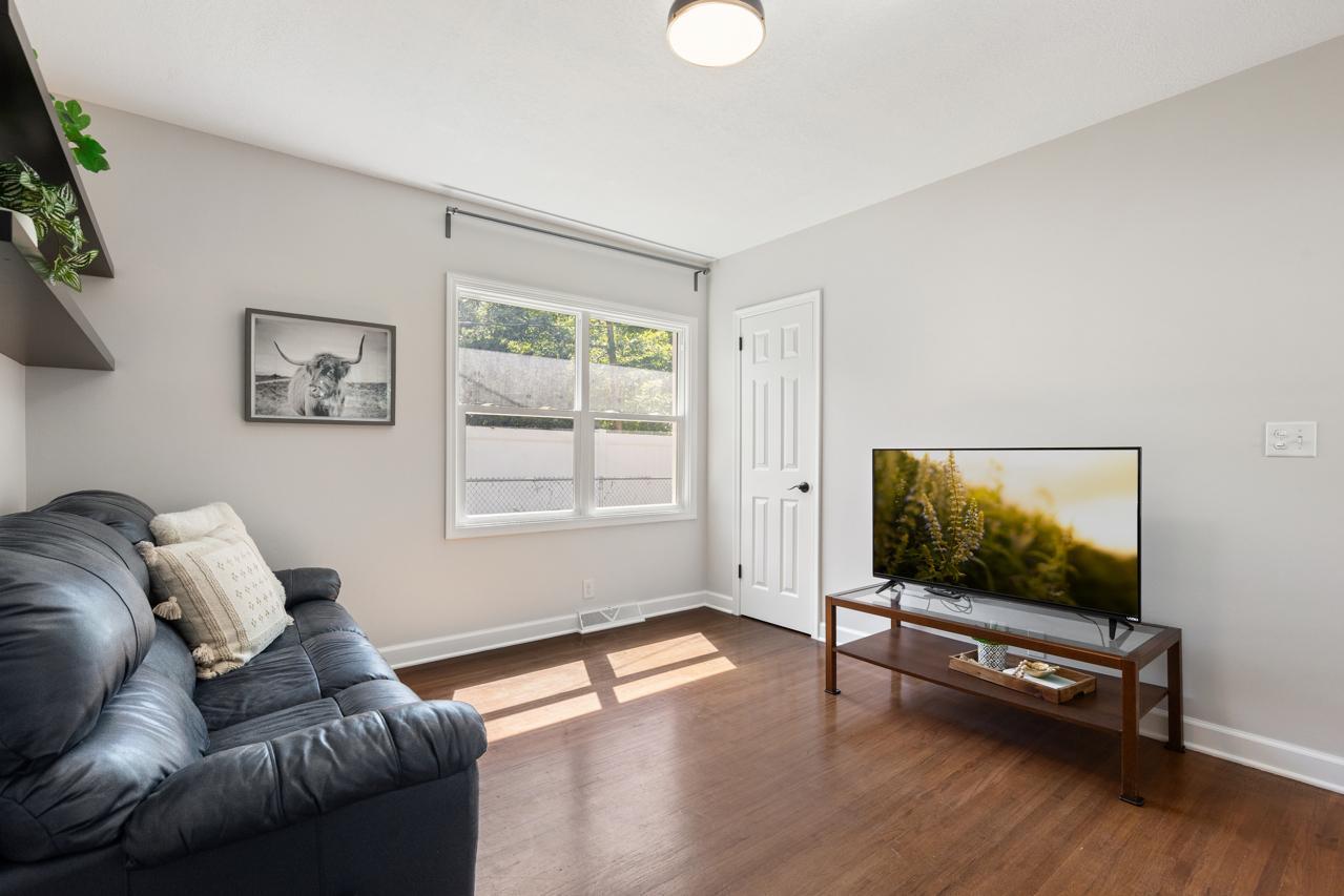 View of Residential at 2910 Pennsylvania Avenue, Saint Louis Park MN 55426, Saint Louis Park (16 of 22) - Mike Wilen | Minnesota Team Real Estate