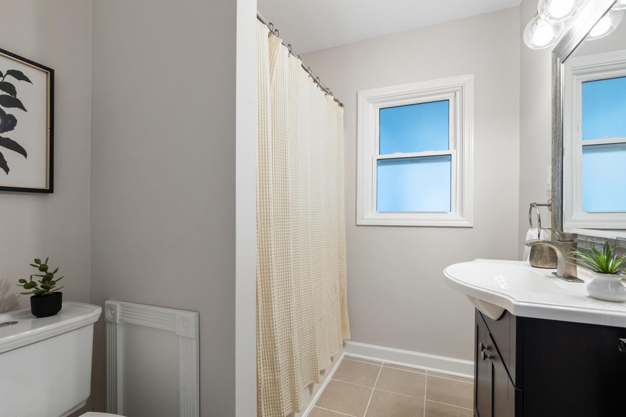 View of Residential at 2910 Pennsylvania Avenue, Saint Louis Park MN 55426, Saint Louis Park (15 of 22) - Mike Wilen | Minnesota Team Real Estate
