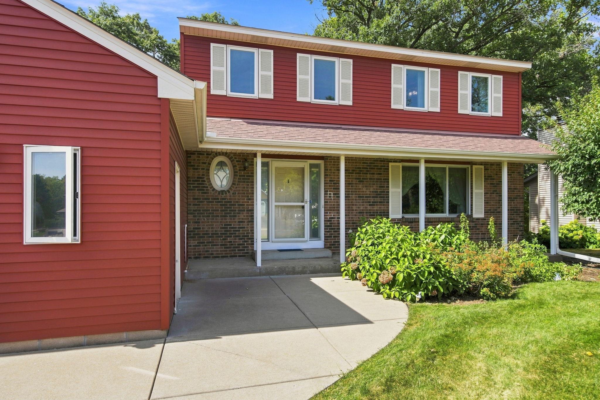 View of Residential at 3017 Standridge Place, Maplewood MN 55109, Maplewood (12 of 50) - Mike Wilen | Minnesota Team Real Estate