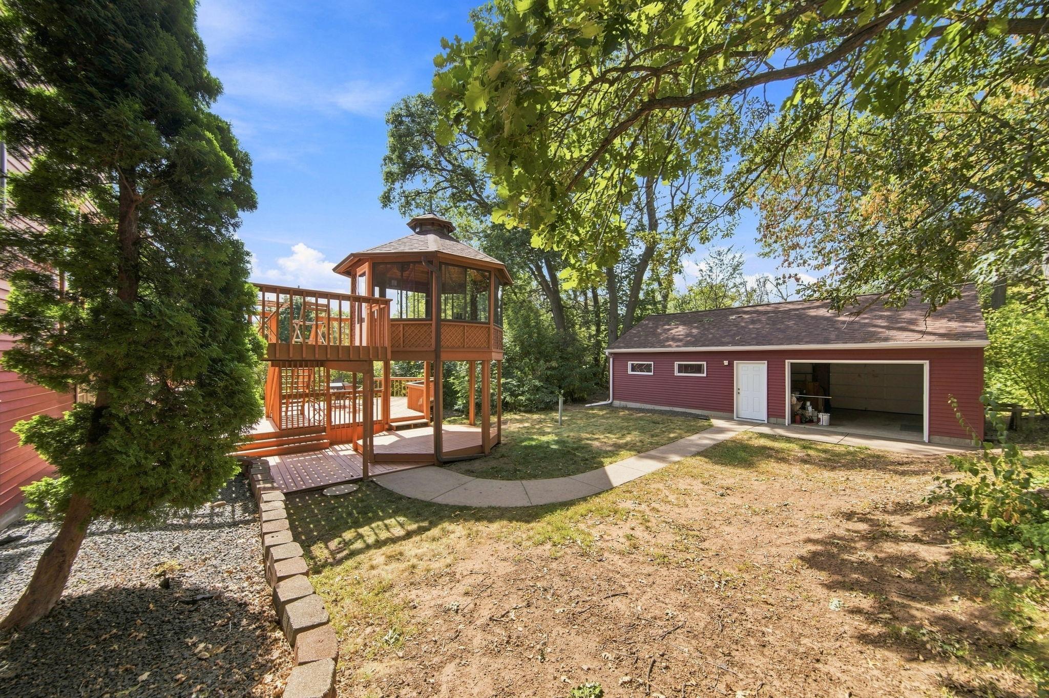View of Residential at 3017 Standridge Place, Maplewood MN 55109, Maplewood (40 of 50) - Mike Wilen | Minnesota Team Real Estate