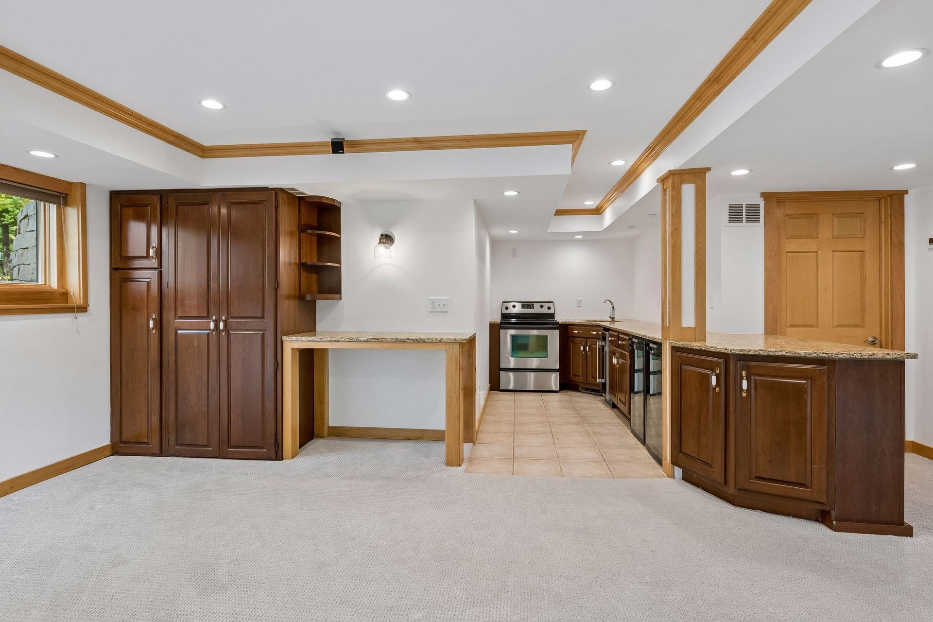 View of Residential at 7101 Mark Terrace Drive, Edina MN 55439, Edina (48 of 63) - Mike Wilen | Minnesota Team Real Estate