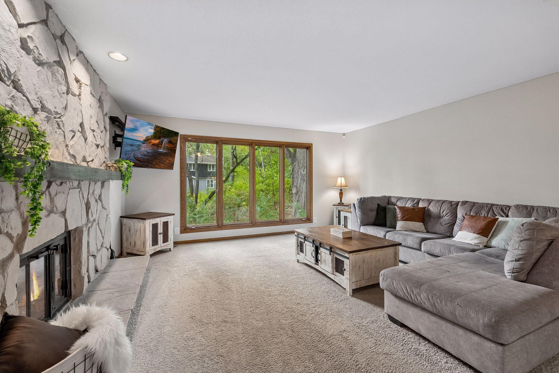 View of Residential at 6401 Timber Ridge, Edina MN 55439, Edina (8 of 53) - Mike Wilen | Minnesota Team Real Estate