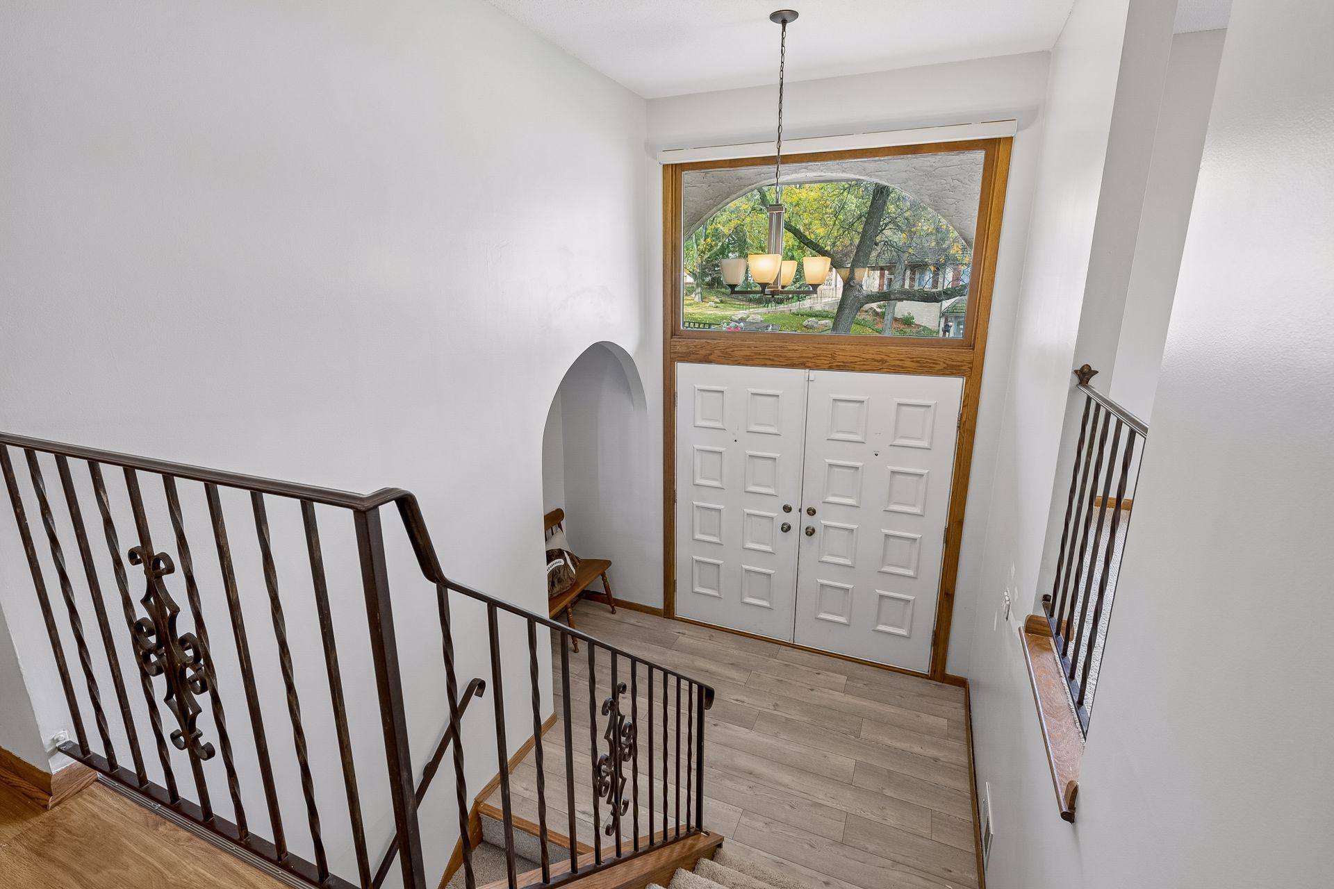 View of Residential at 6401 Timber Ridge, Edina MN 55439, Edina (4 of 53) - Mike Wilen | Minnesota Team Real Estate