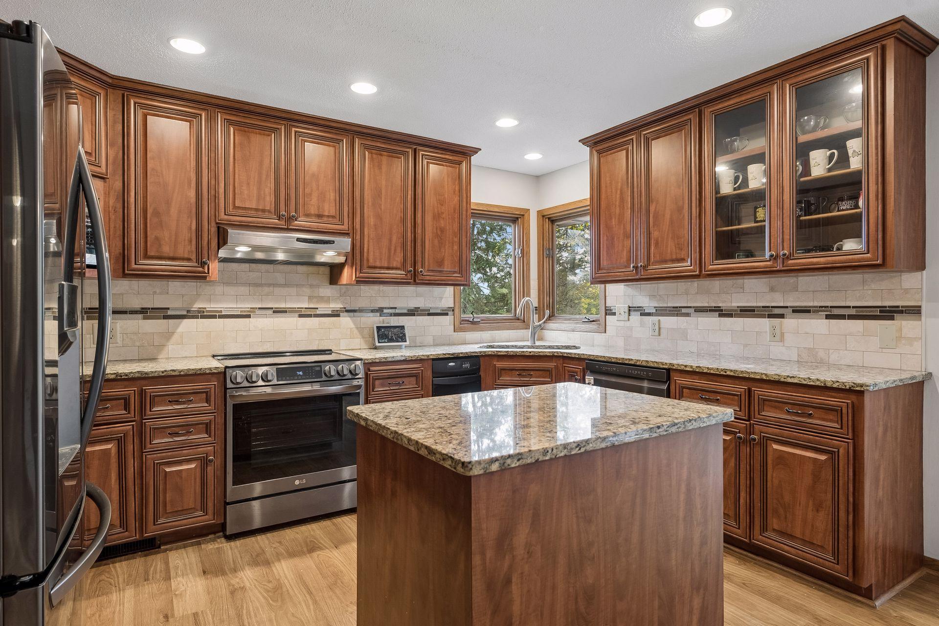 View of Residential at 6401 Timber Ridge, Edina MN 55439, Edina (18 of 53) - Mike Wilen | Minnesota Team Real Estate