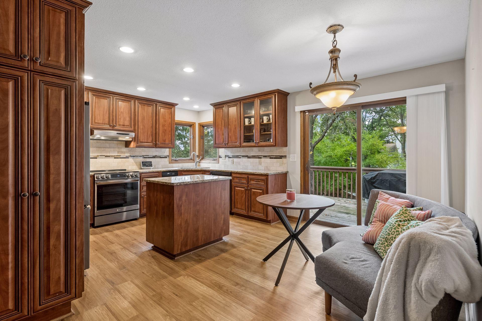 View of Residential at 6401 Timber Ridge, Edina MN 55439, Edina (17 of 53) - Mike Wilen | Minnesota Team Real Estate